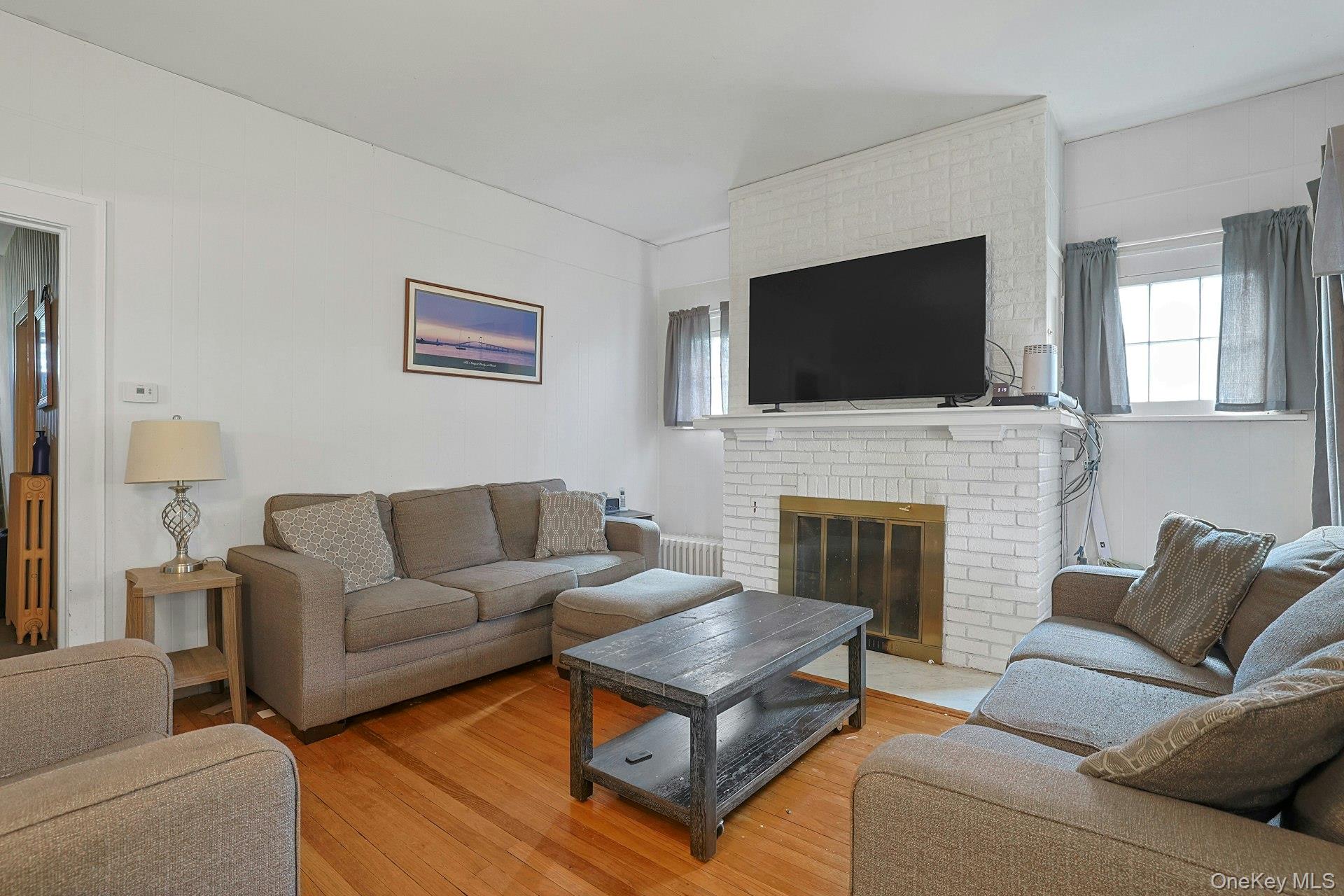 6 Clinton Street, Valhalla, NY 10595