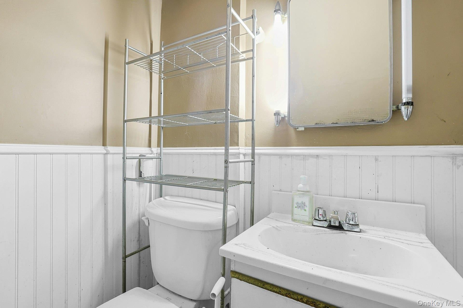 6 Clinton Street, Valhalla, NY 10595