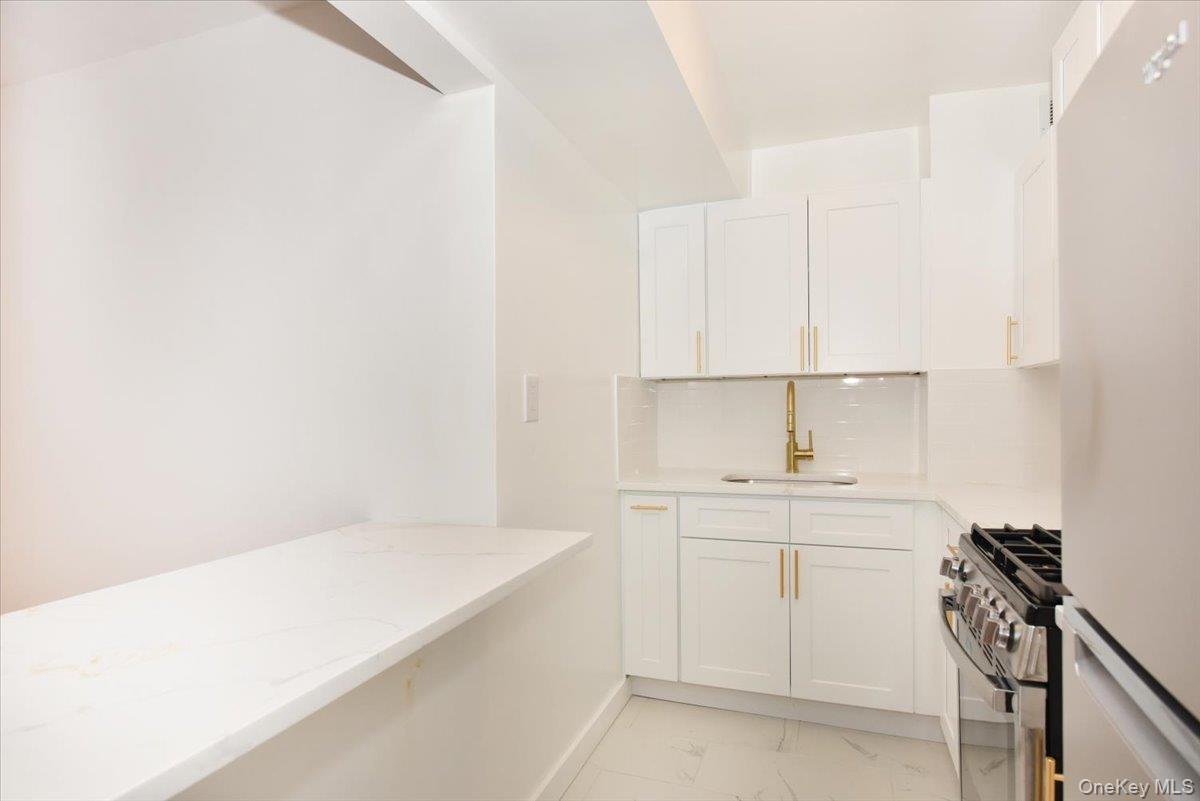 400 E 17th Street # 600, Brooklyn, NY 11226