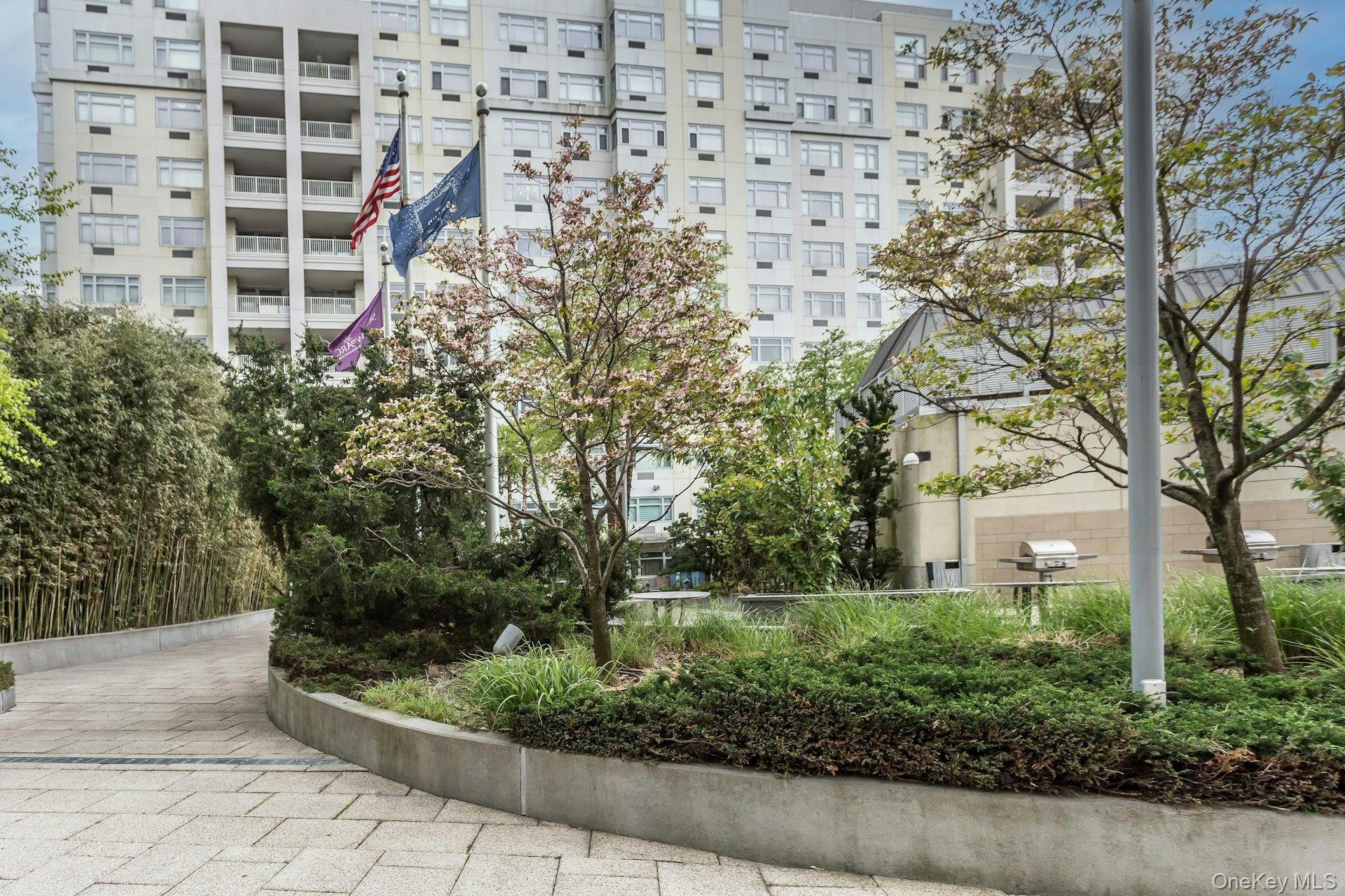 131-03 40th Road # 10E, Flushing, NY 11354