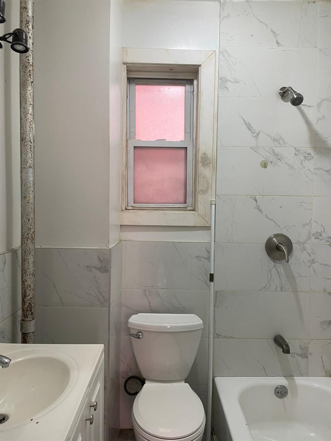 1038 E 224 Street, Bronx, NY 10466