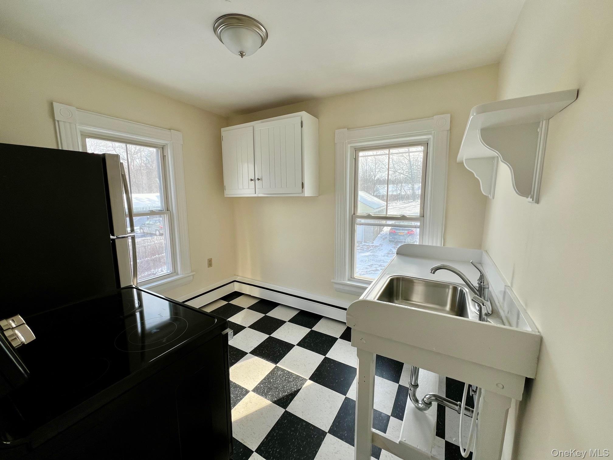 12 Alden Place # 3, Millbrook, NY 12545