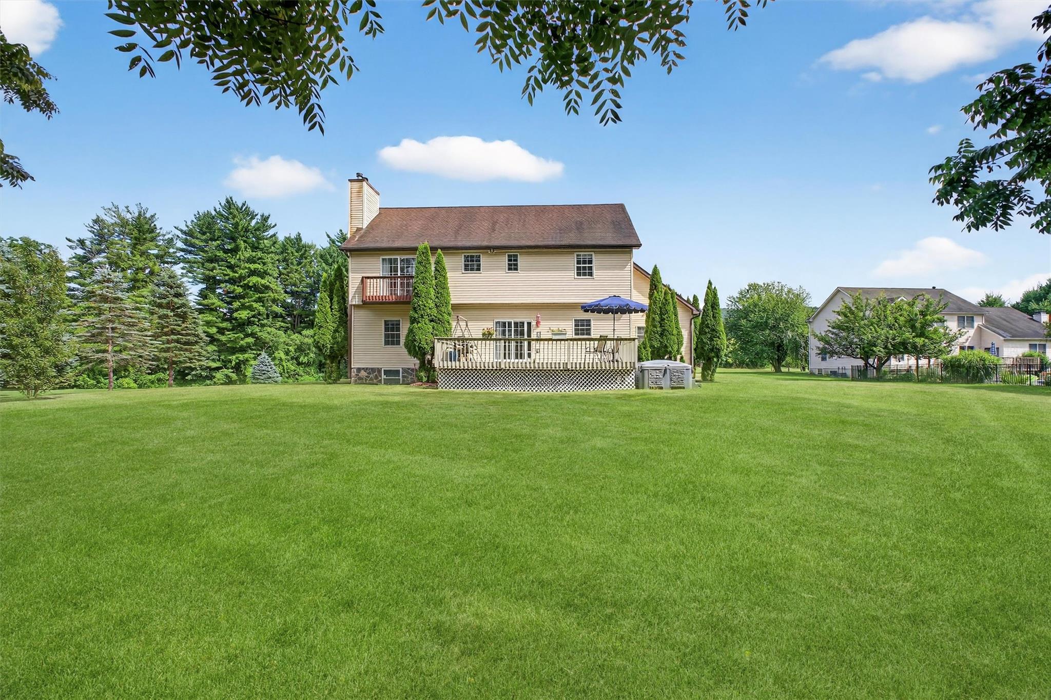 70 Hosner Mountain Road, Hopewell Junction, NY 12533