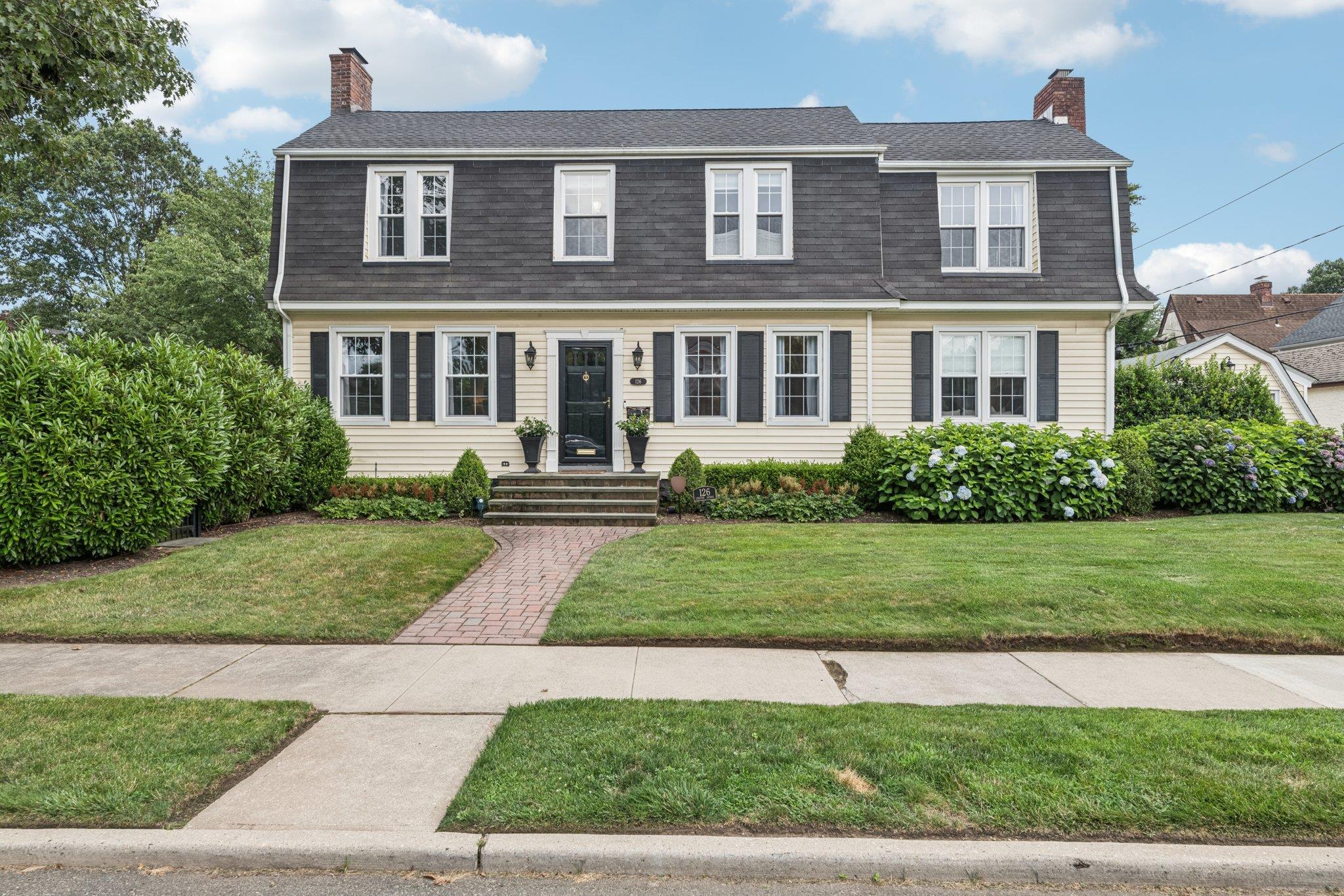 126 Chester Avenue, Garden City, NY 11530