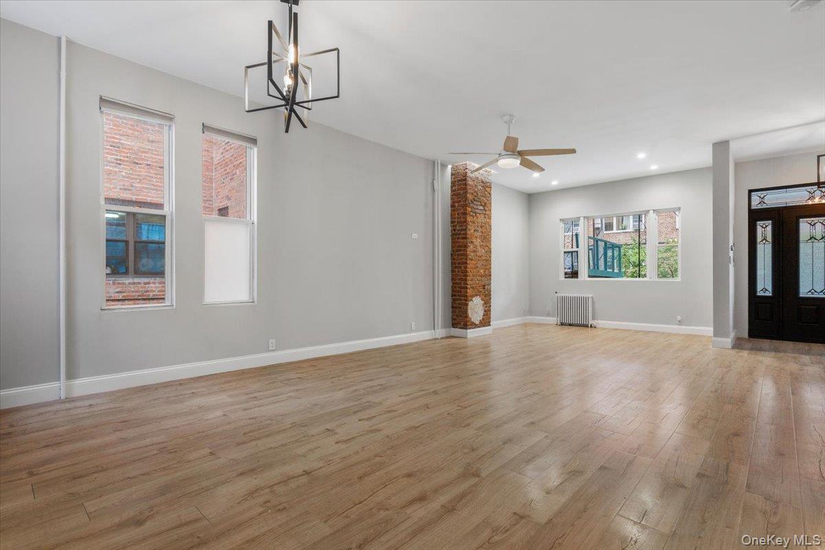 525 E 235th Street, Bronx, NY 10470