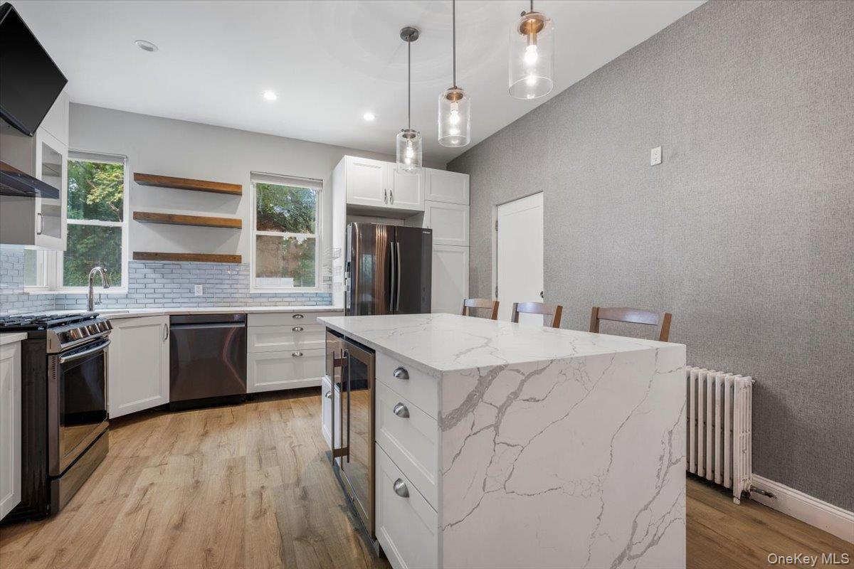 525 E 235th Street, Bronx, NY 10470