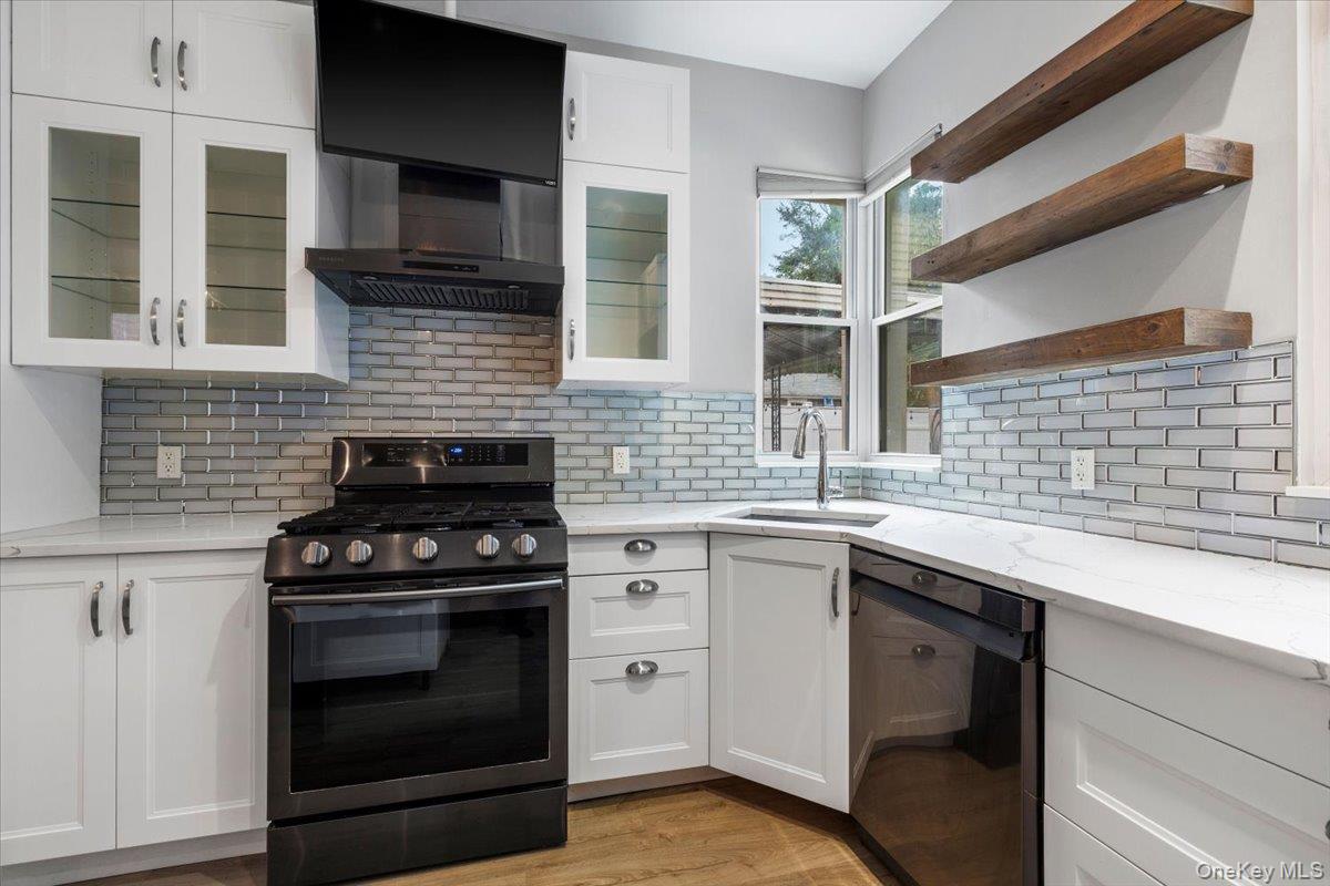 525 E 235th Street, Bronx, NY 10470