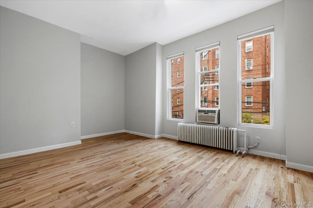 525 E 235th Street, Bronx, NY 10470