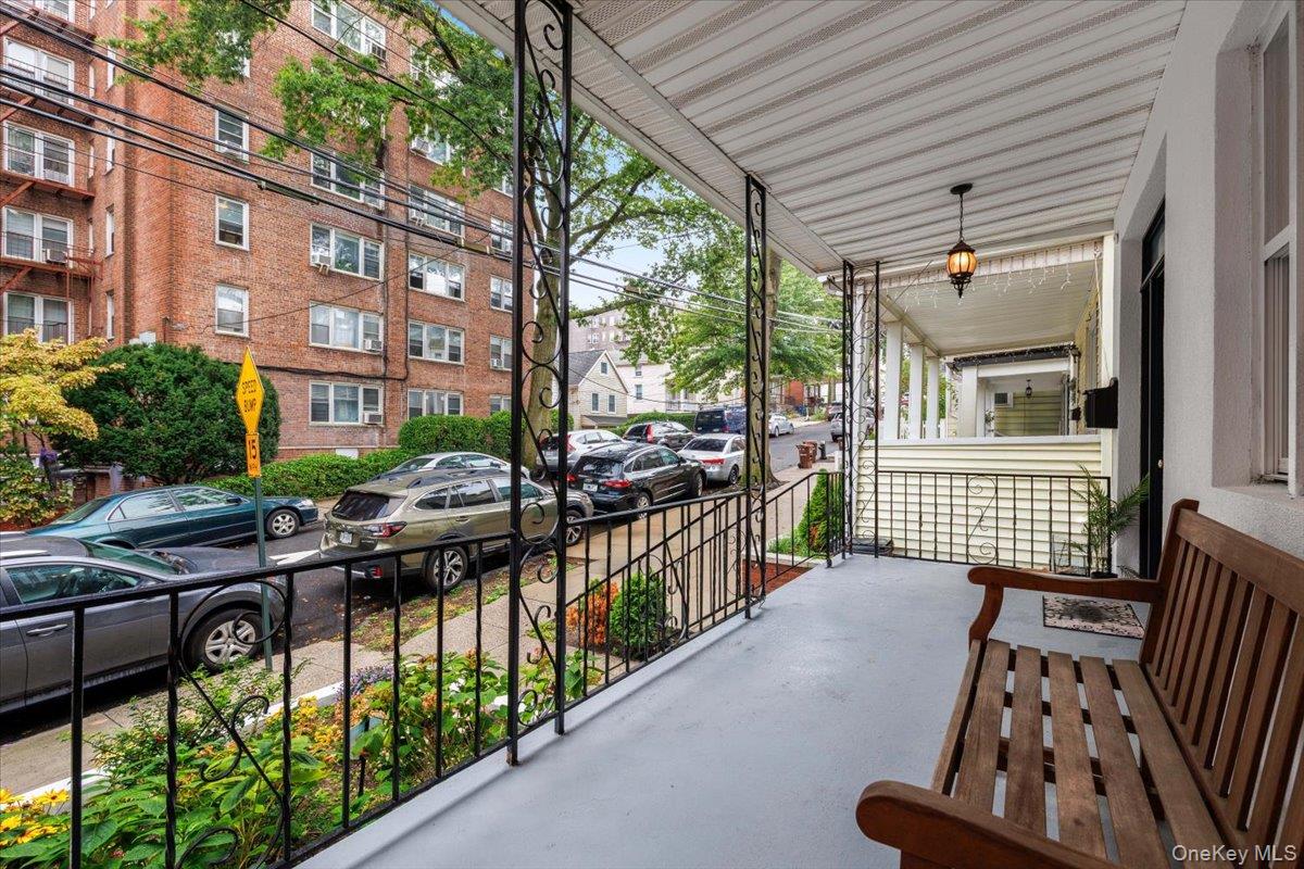 525 E 235th Street, Bronx, NY 10470