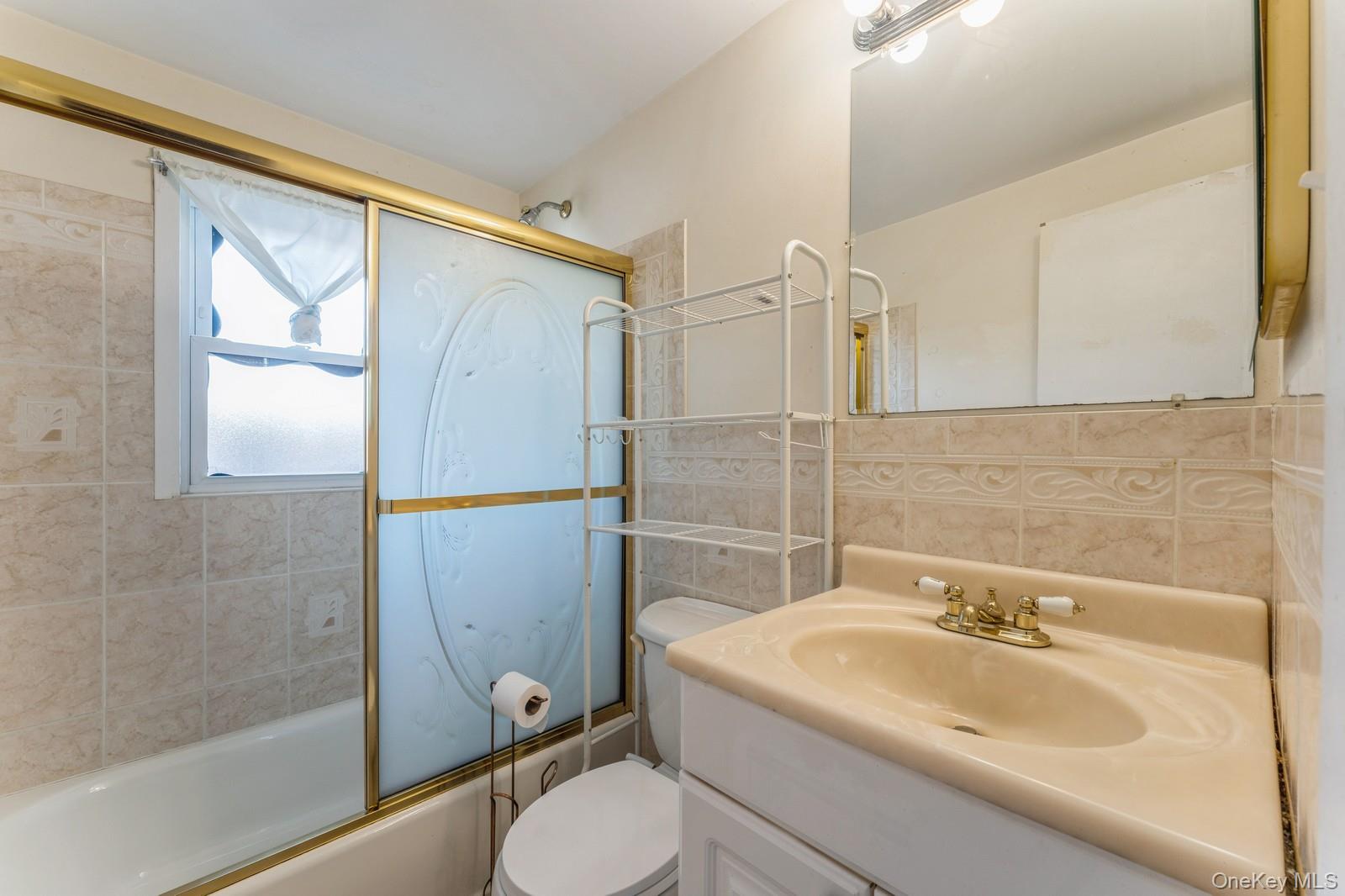 220 Elzey Ave., Elmont, NY 11003