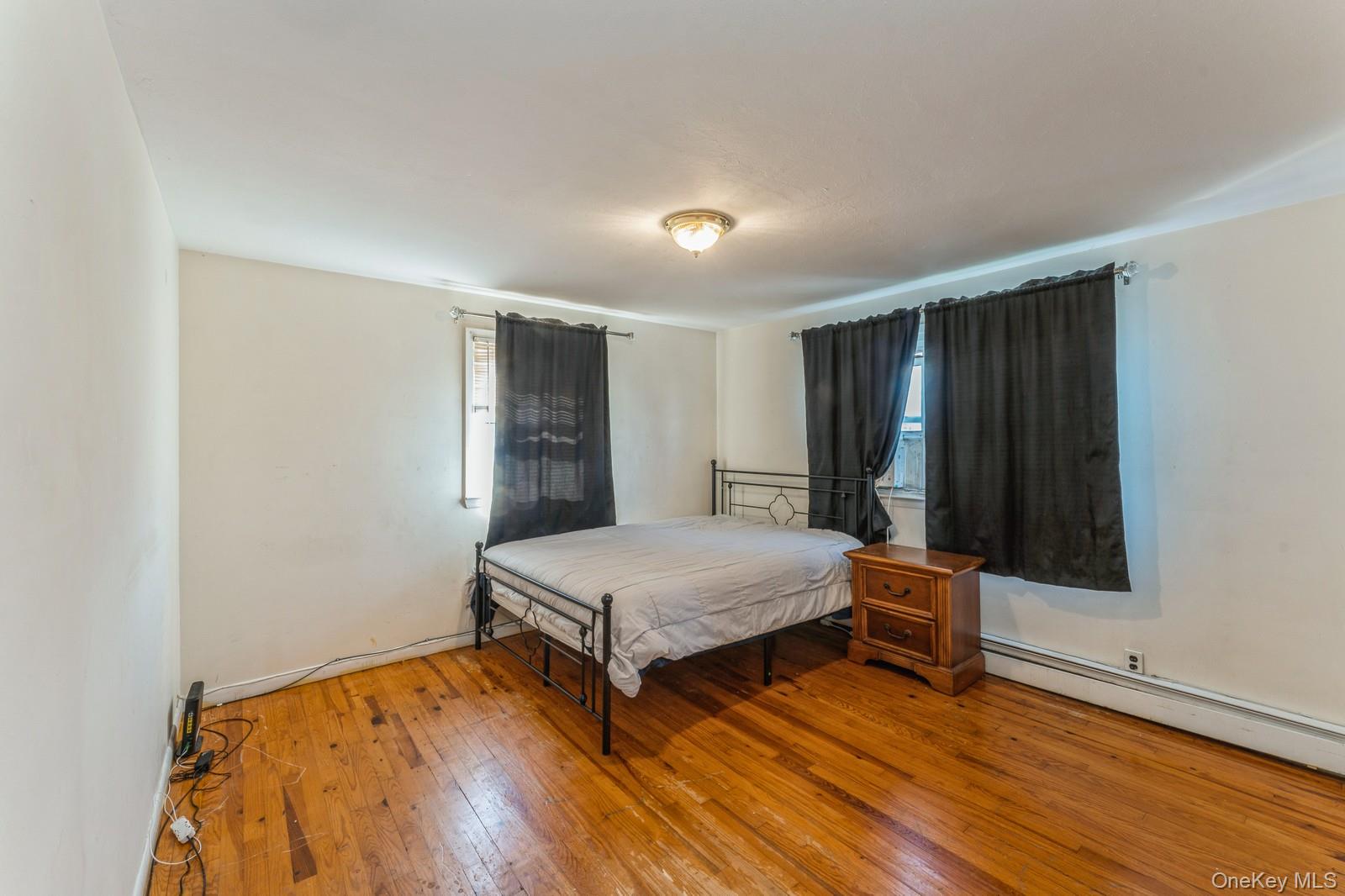 220 Elzey Ave., Elmont, NY 11003