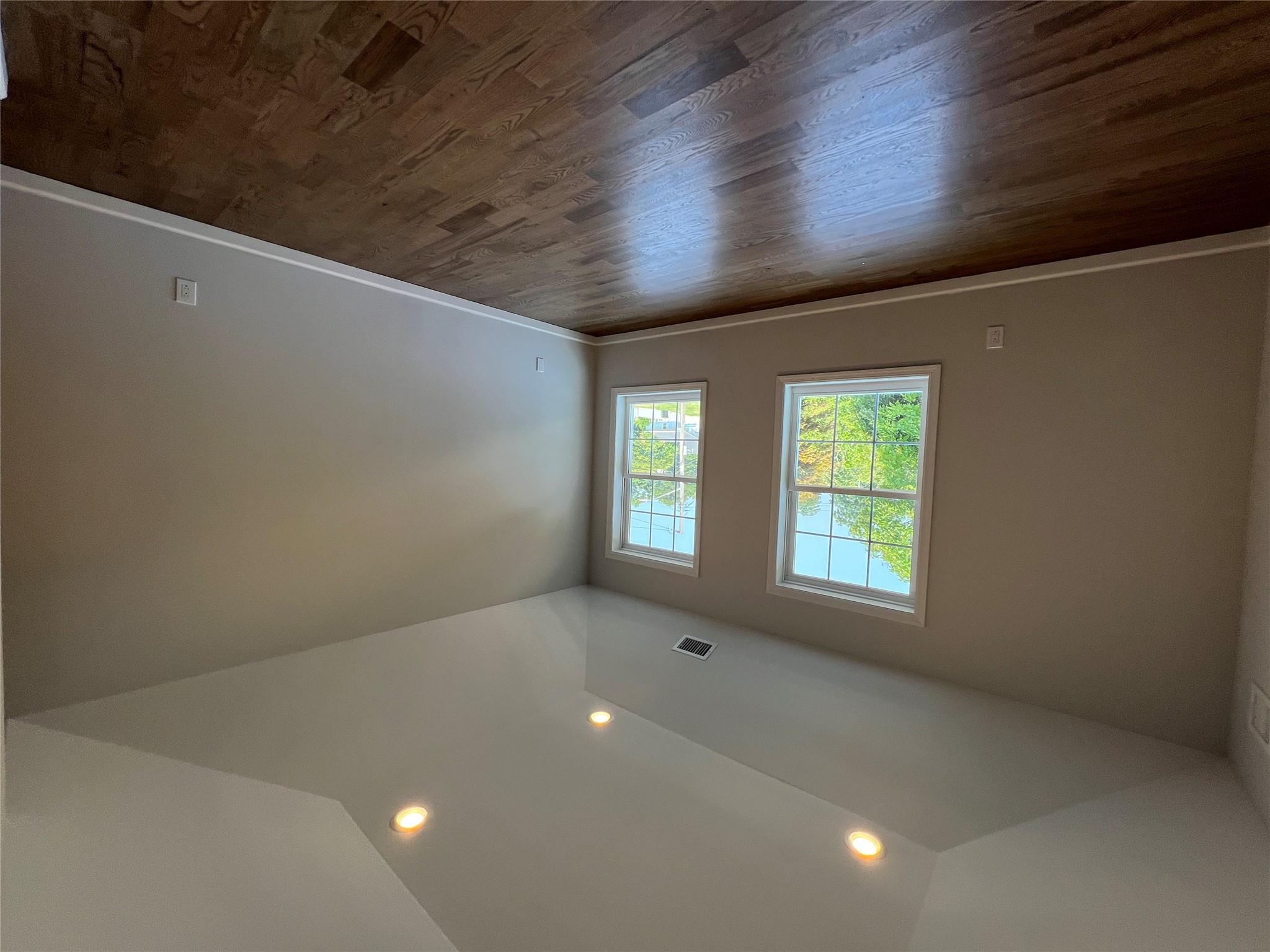 96 BAYBRIGHT Drive, Shirley, NY 11967