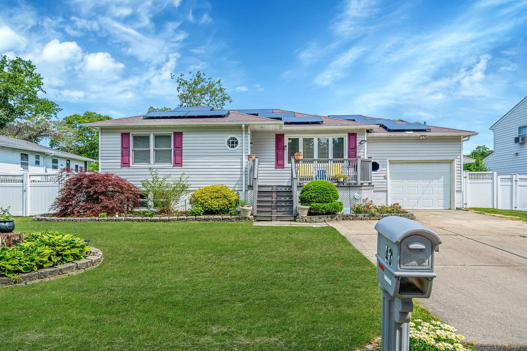 43 Ranch Drive, Shirley, NY 11967