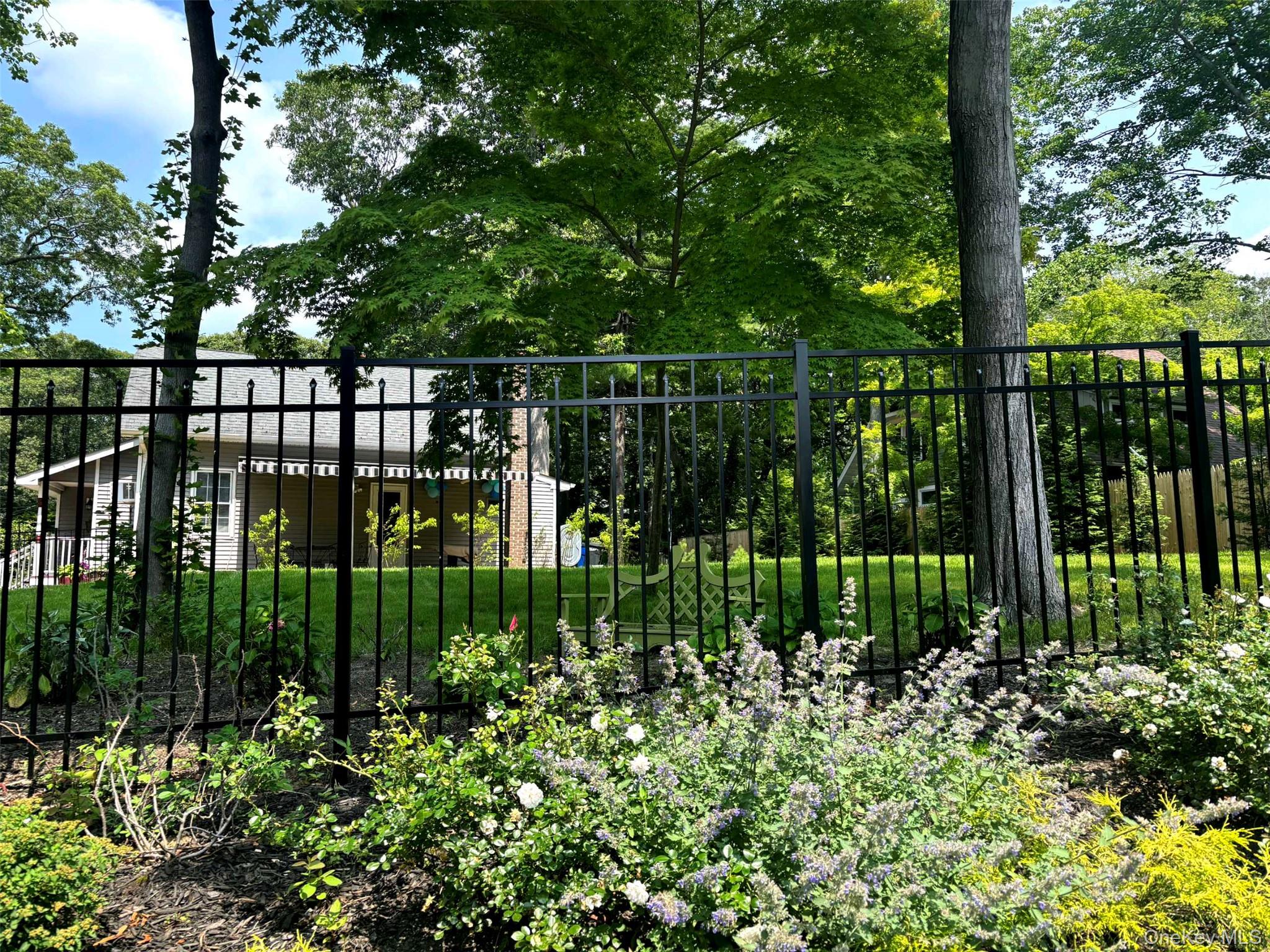 4 Poplar Avenue, Stony Brook, NY 11790