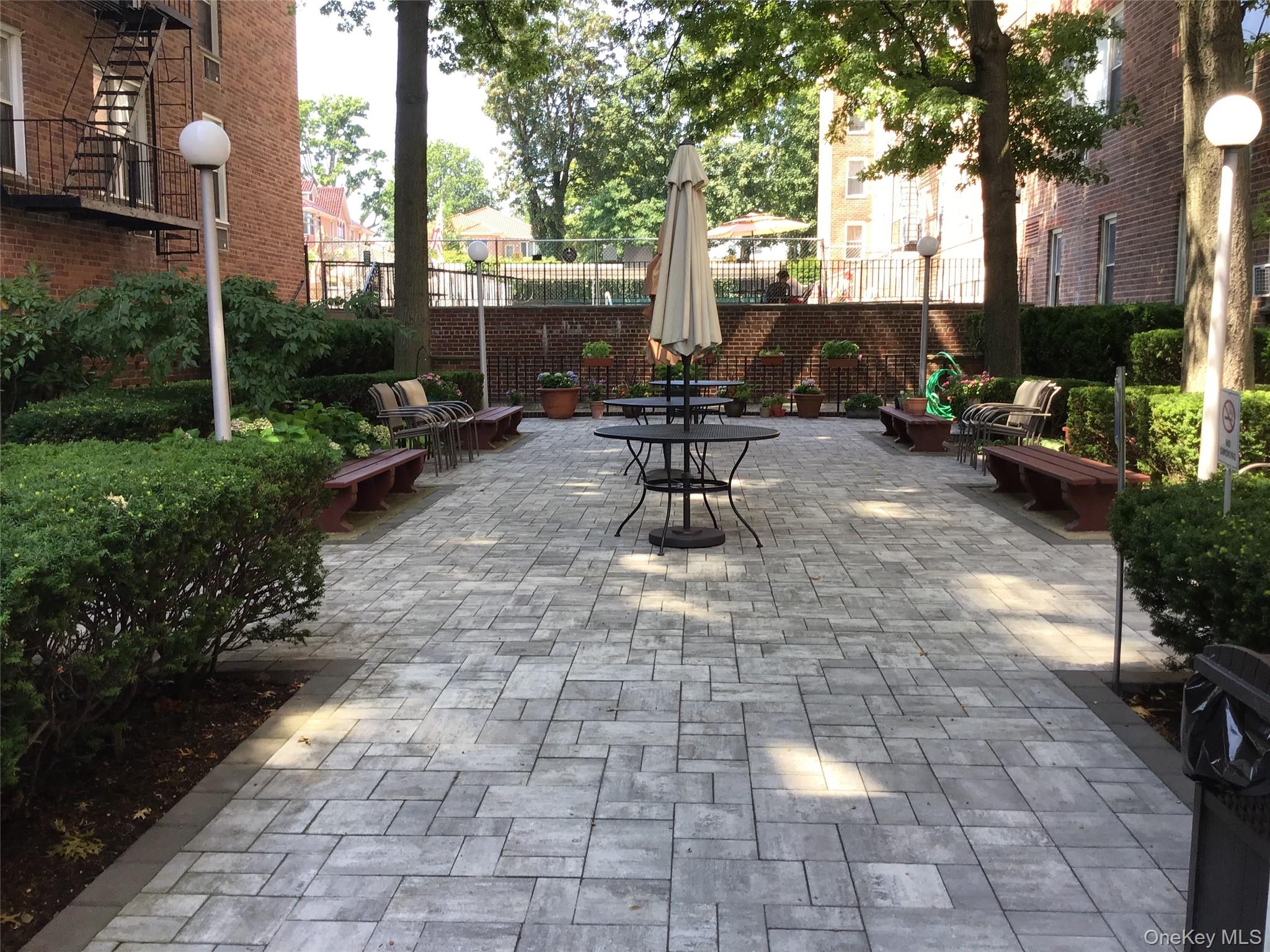 54-40 Little Neck Parkway # 4M, Little Neck, NY 11362