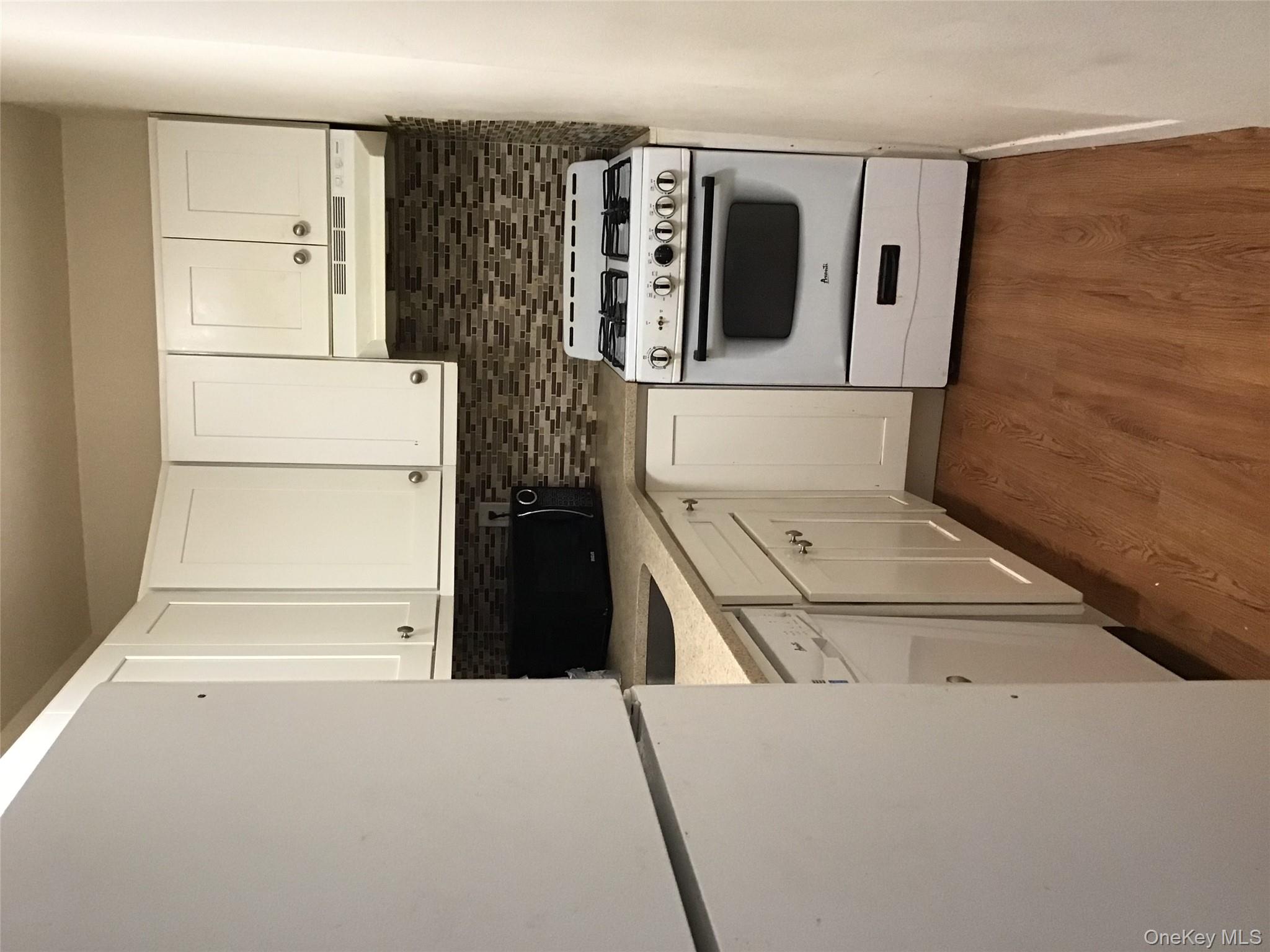 54-40 Little Neck Parkway # 4M, Little Neck, NY 11362