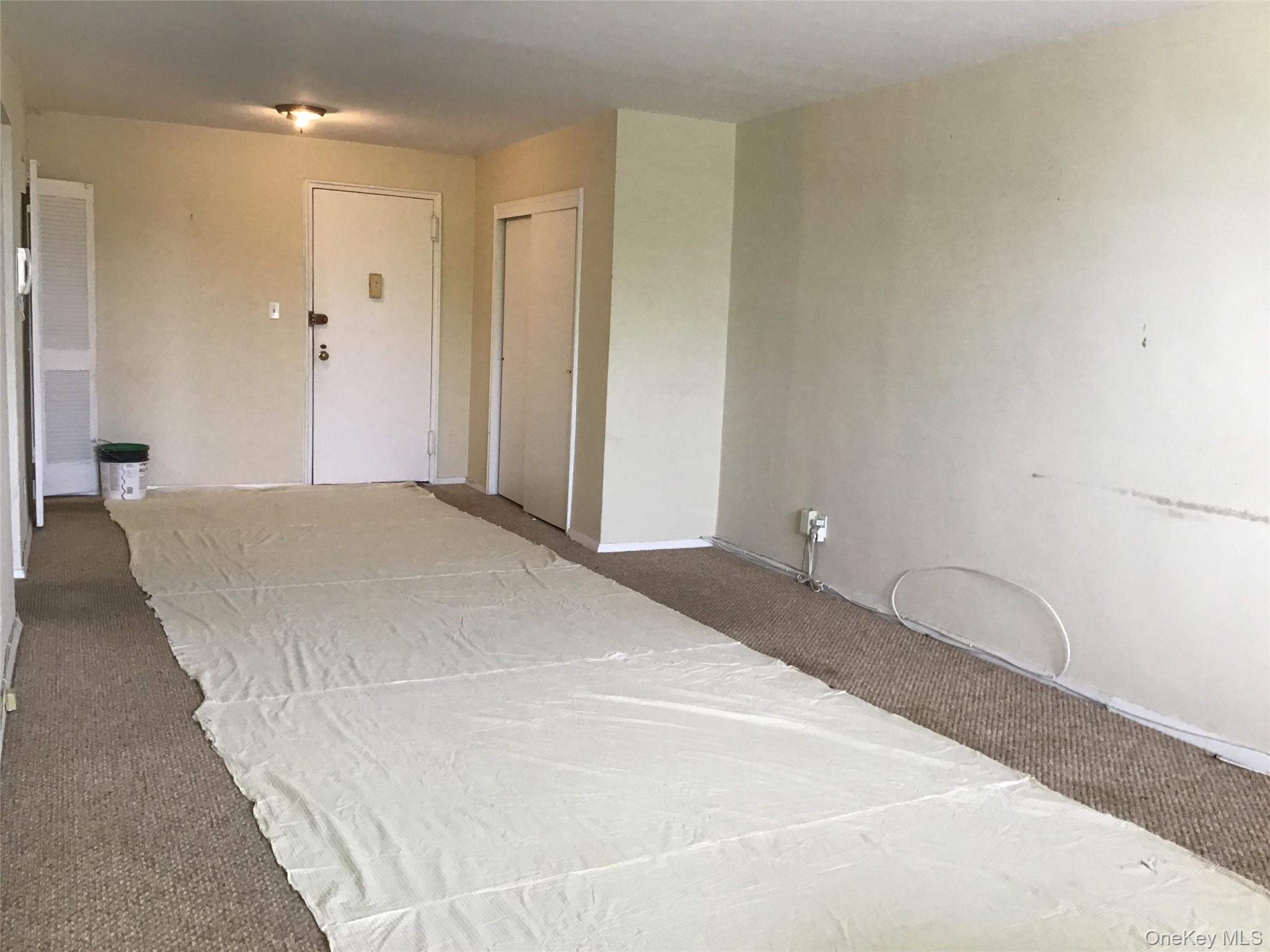 54-40 Little Neck Parkway # 4M, Little Neck, NY 11362