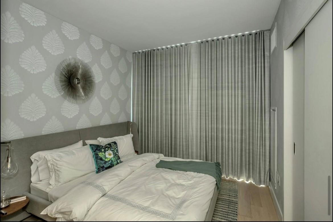 131-01 40th Road # 11N, Flushing, NY 11354