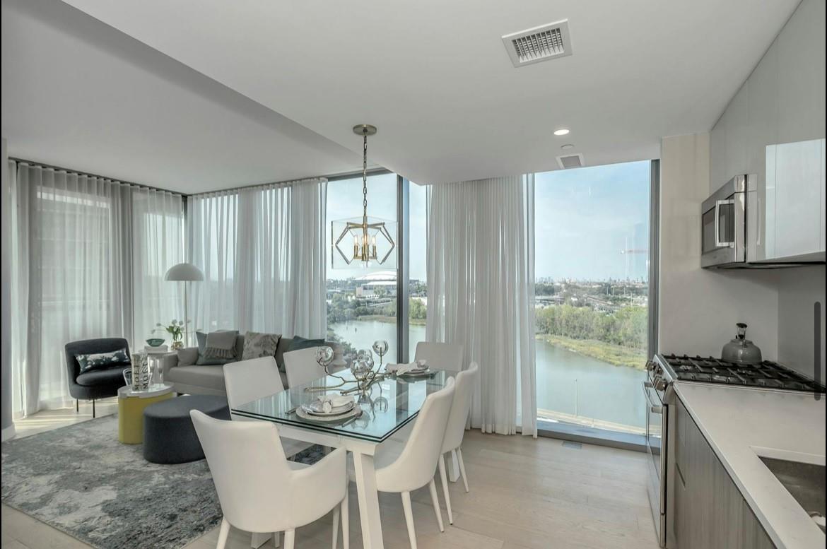 131-01 40th Road # 11N, Flushing, NY 11354