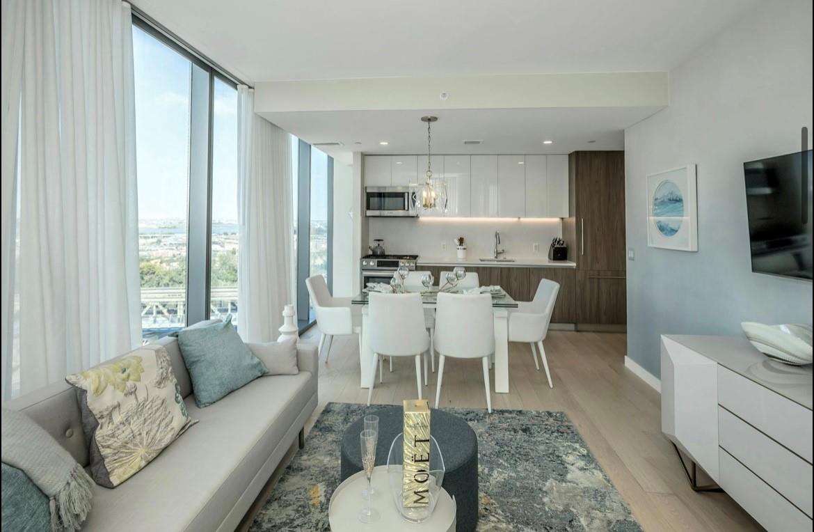 131-01 40th Road # 11N, Flushing, NY 11354