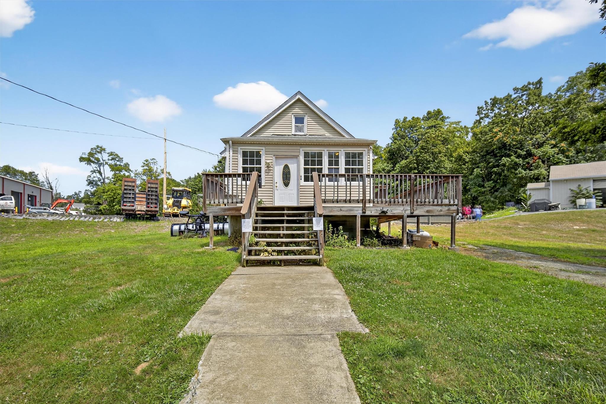 21 Herring Way, Fishkill, NY 12524