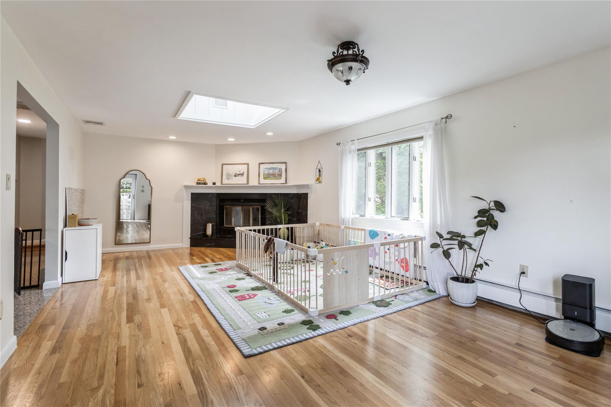 14 Gleneida Boulevard, Mahopac, NY 10541