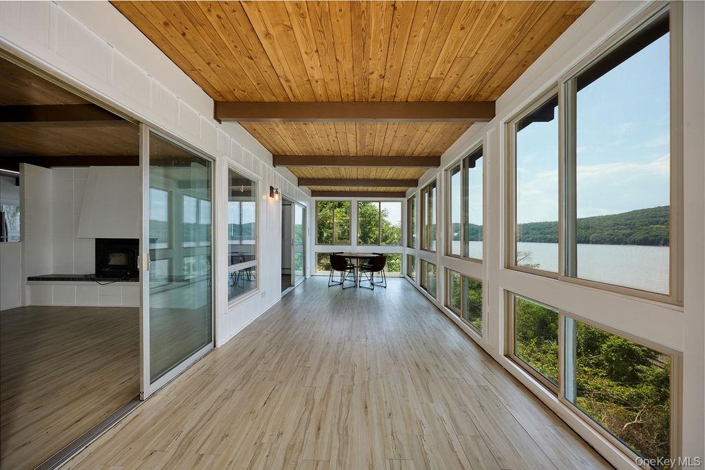 66 River Road, Hyde Park, NY 12538