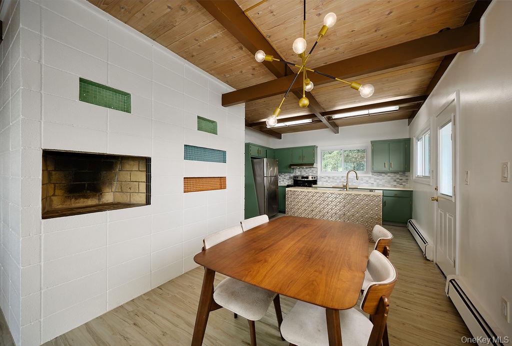 66 River Road, Hyde Park, NY 12538