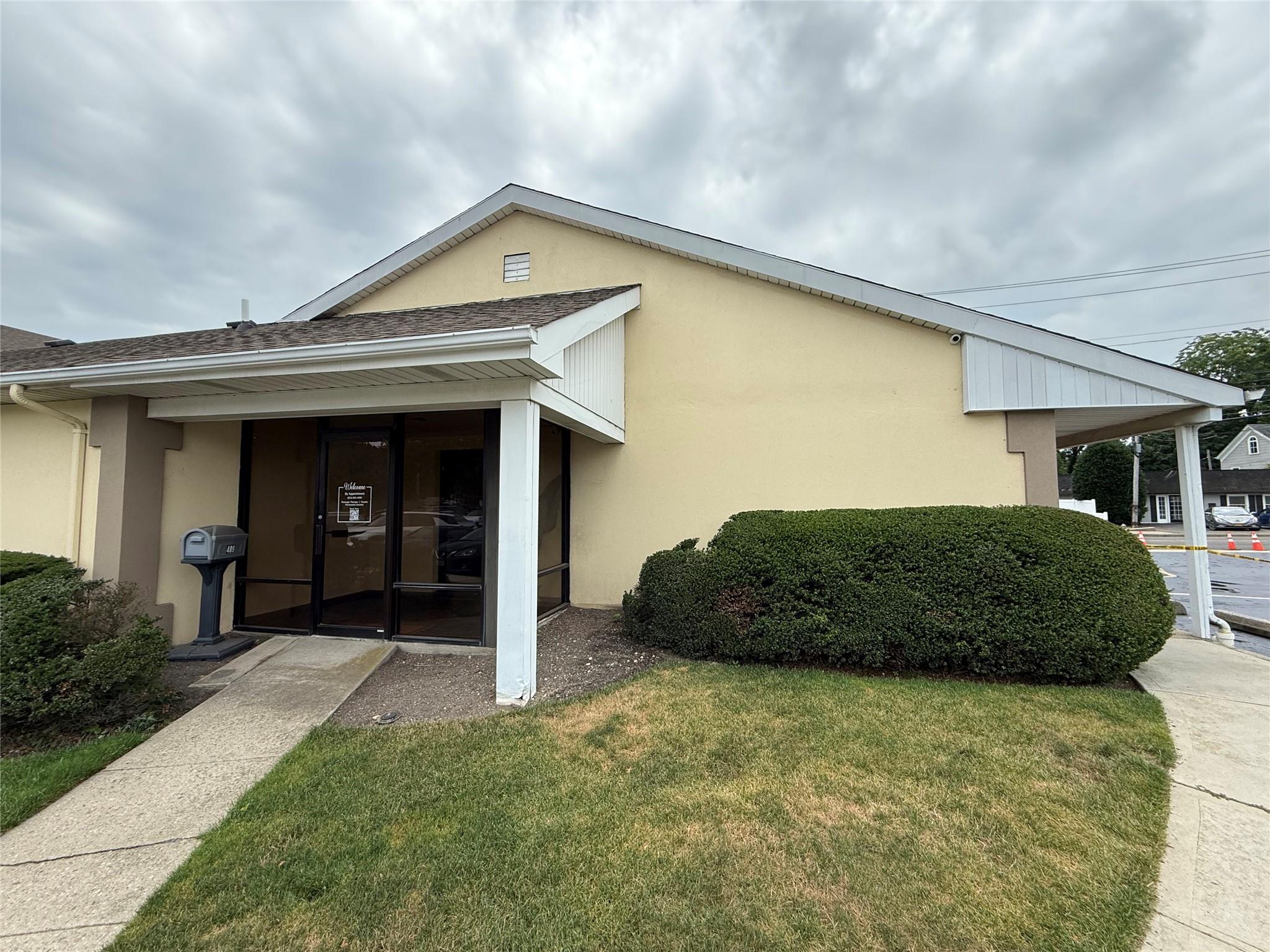 409 Fort Salonga Road, Northport, NY 11768