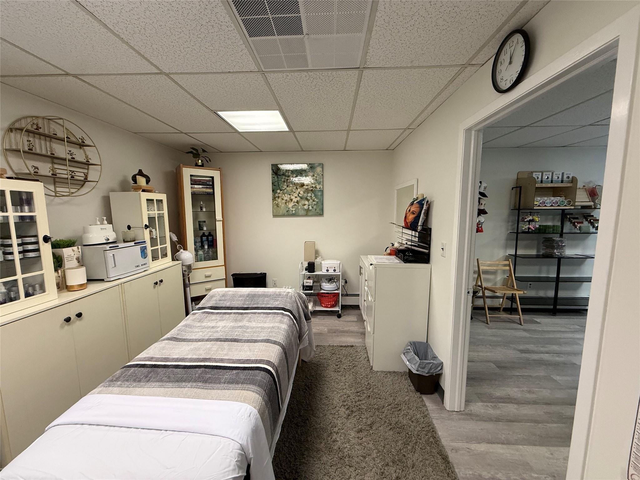 409 Fort Salonga Road, Northport, NY 11768