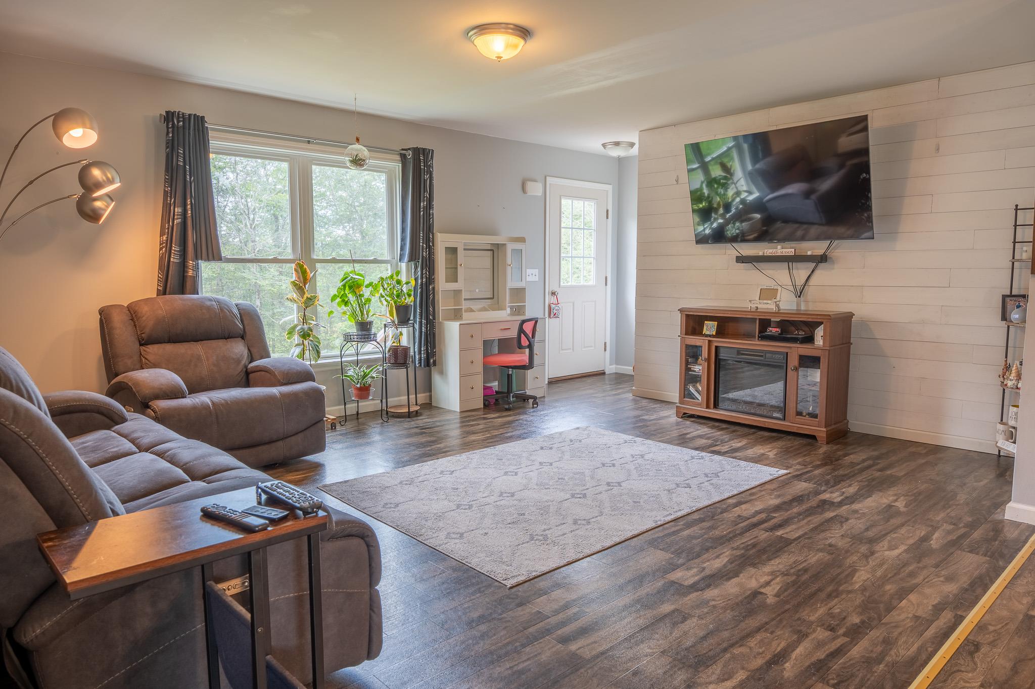 56 Ahrens Road, Parksville, NY 12768