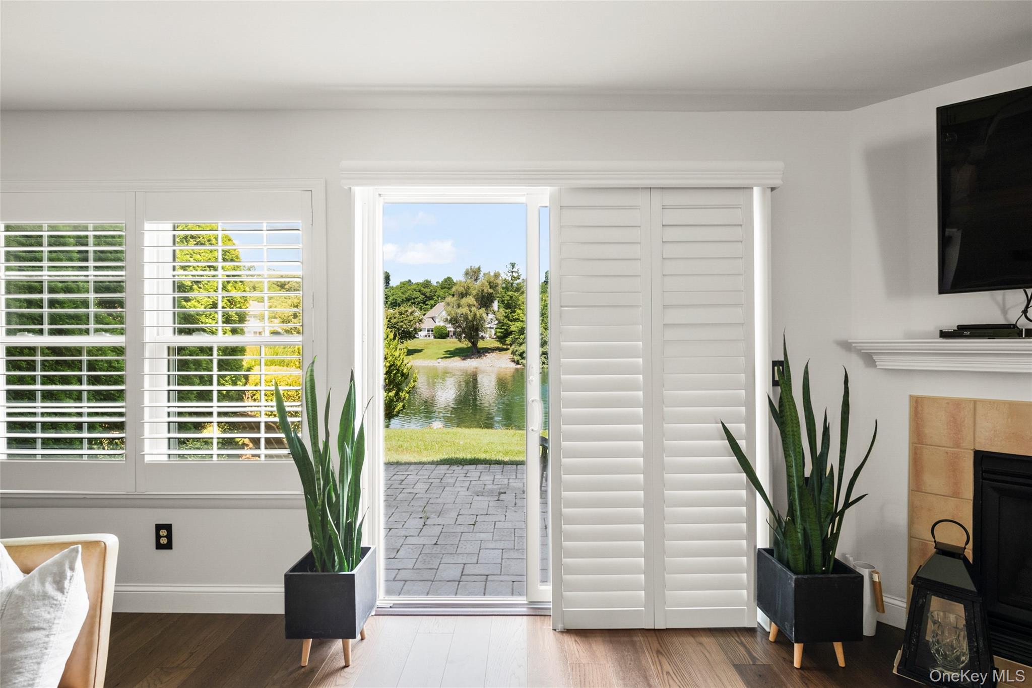 95 Erin Lane, Setauket, NY 11733