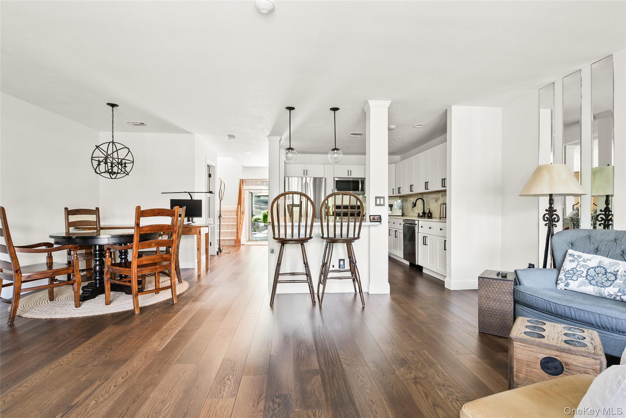 95 Erin Lane, Setauket, NY 11733