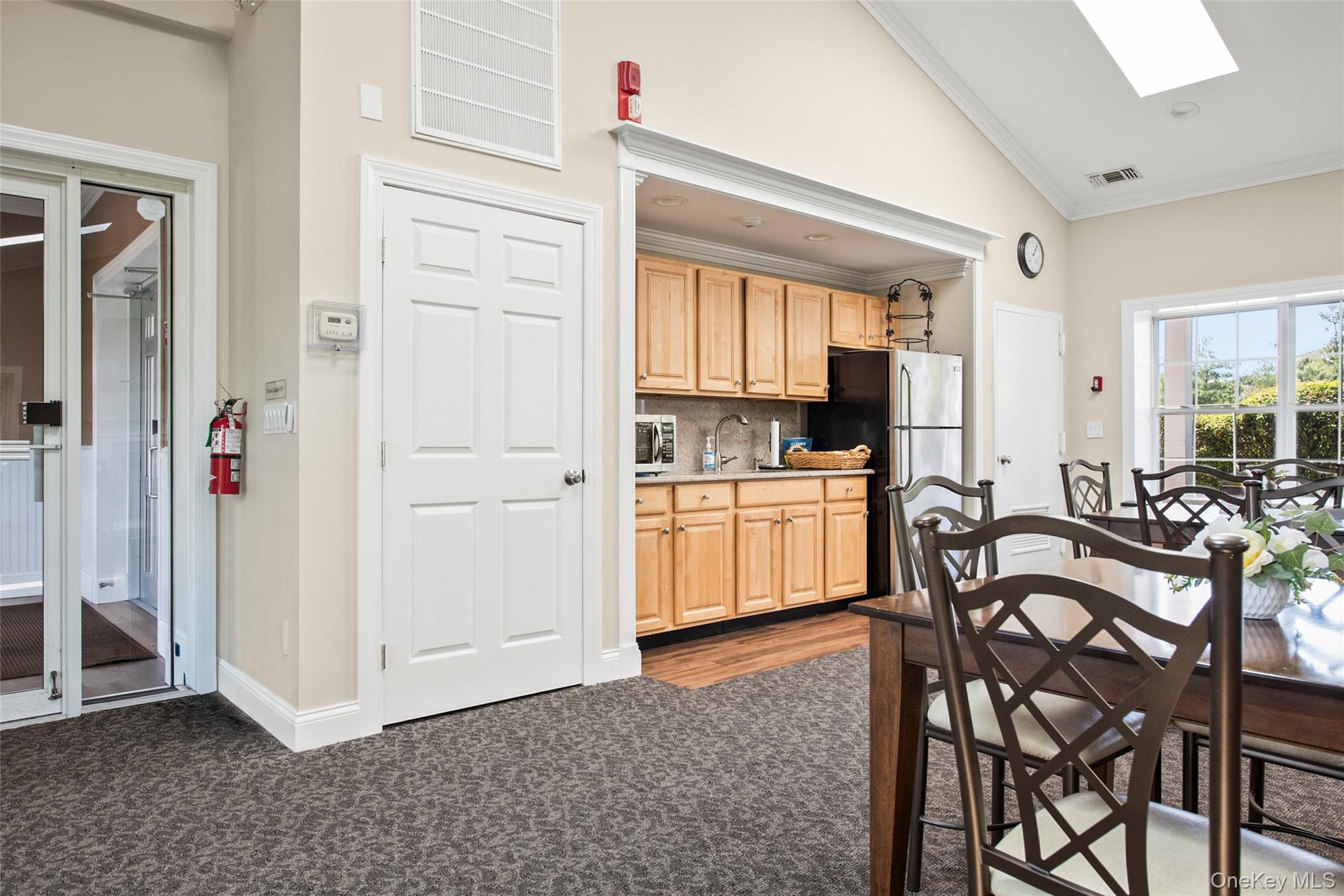 95 Erin Lane, Setauket, NY 11733