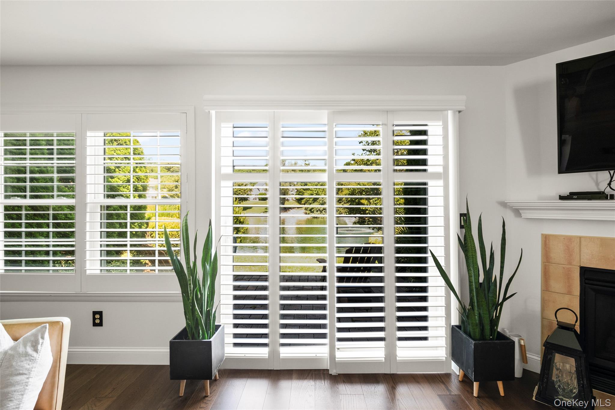 95 Erin Lane, Setauket, NY 11733