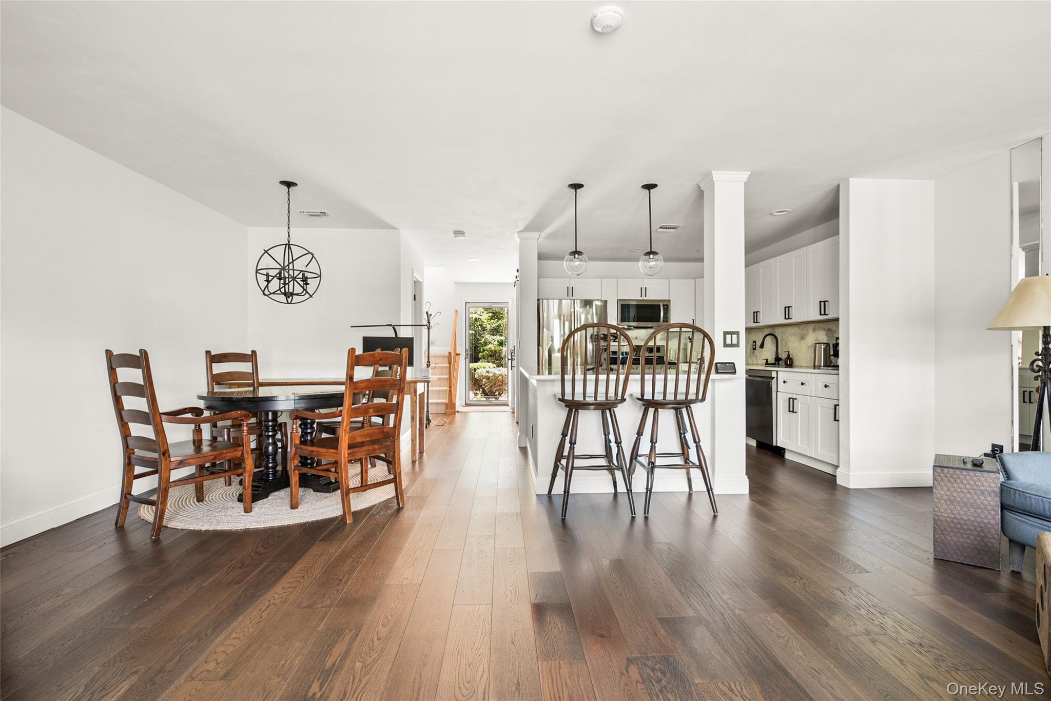 95 Erin Lane, Setauket, NY 11733