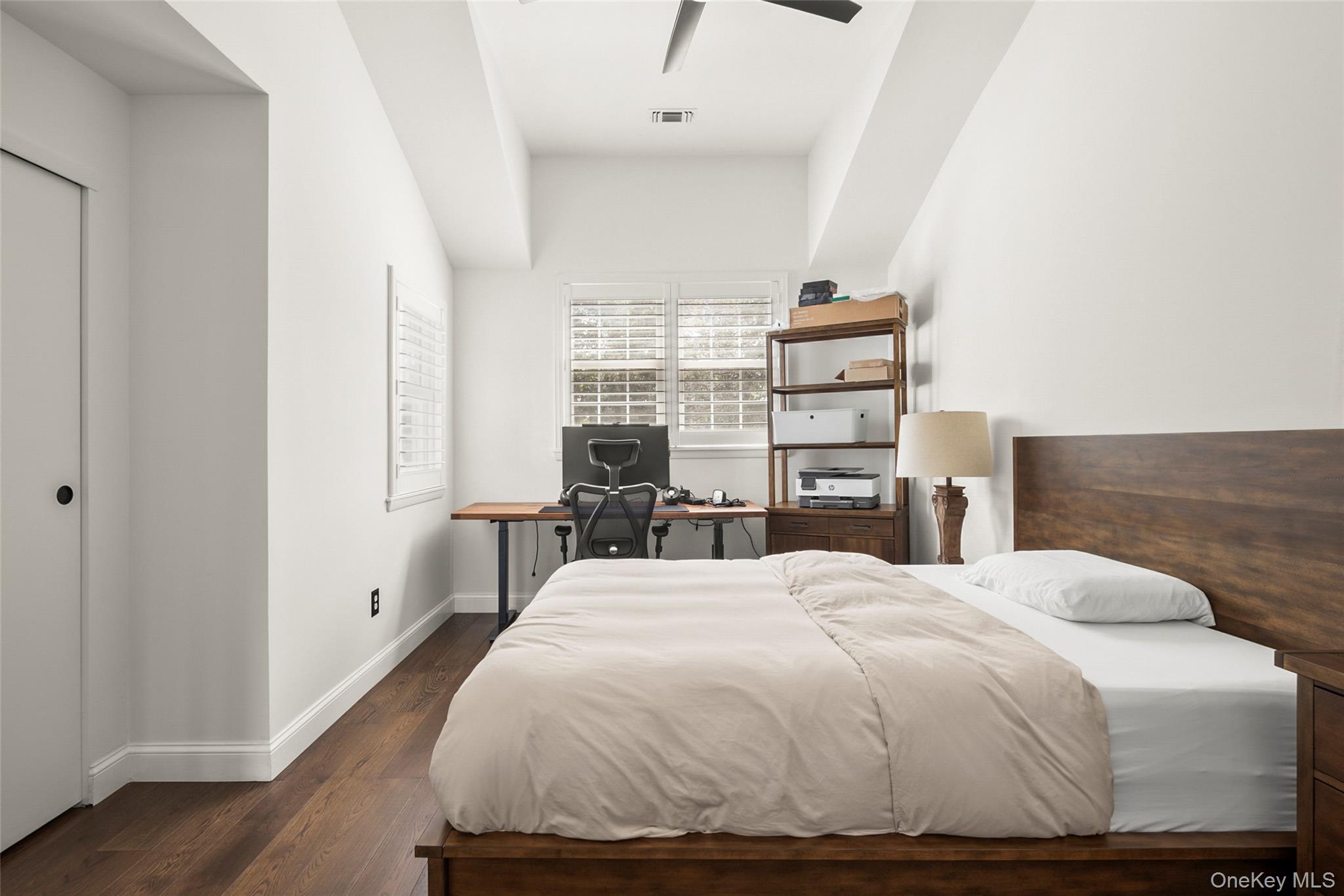 95 Erin Lane, Setauket, NY 11733