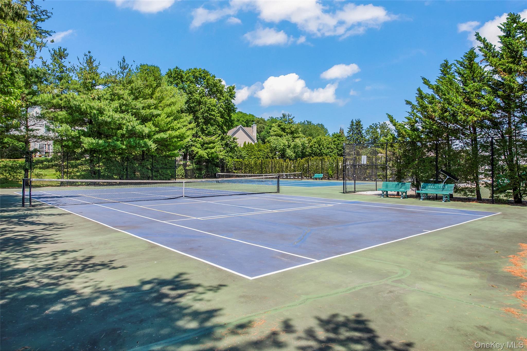 95 Erin Lane, Setauket, NY 11733