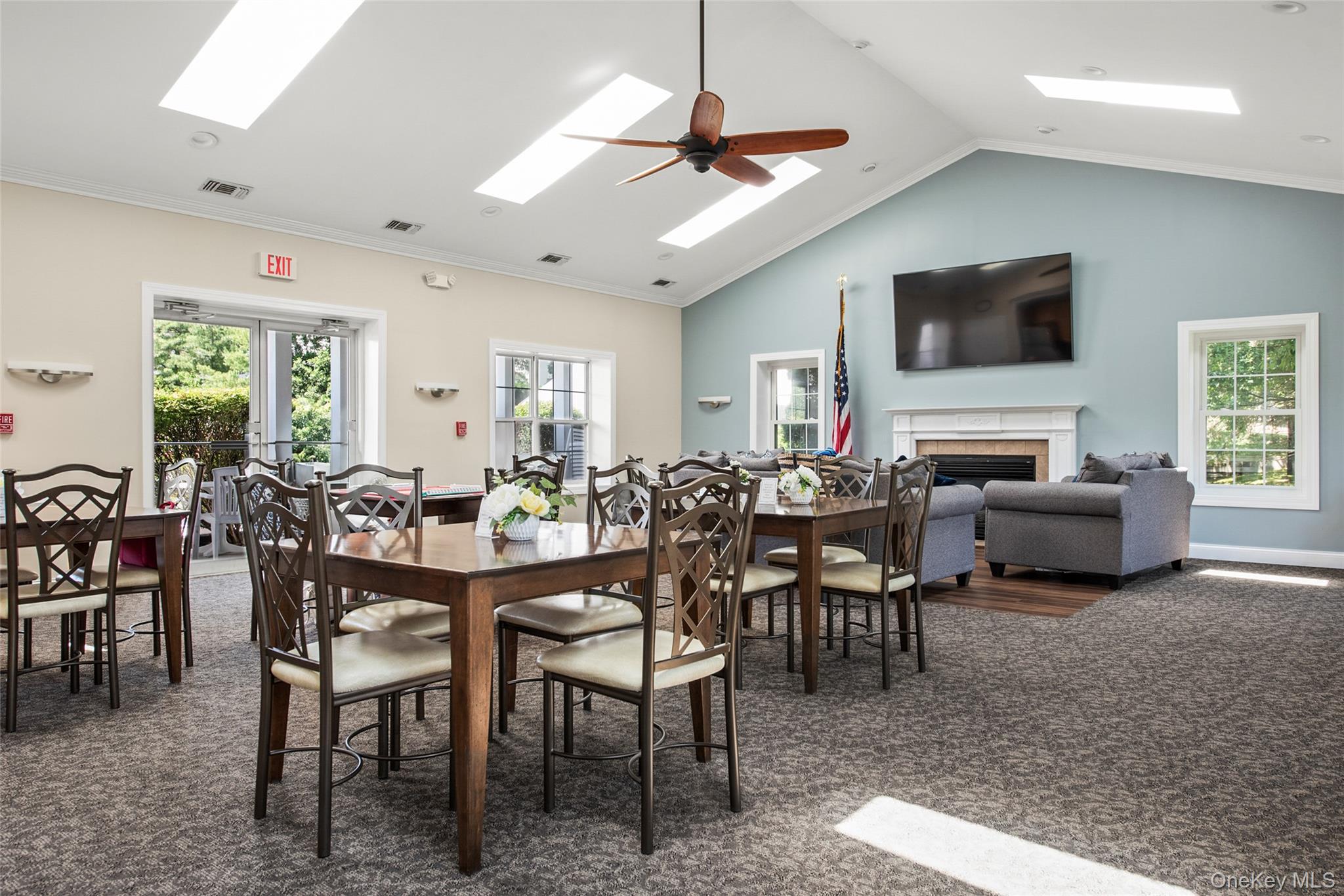 95 Erin Lane, Setauket, NY 11733