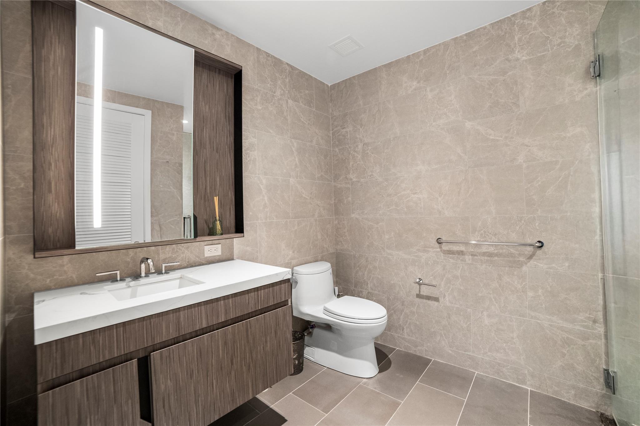 133-36 37th Avenue # 10, Flushing, NY 11354