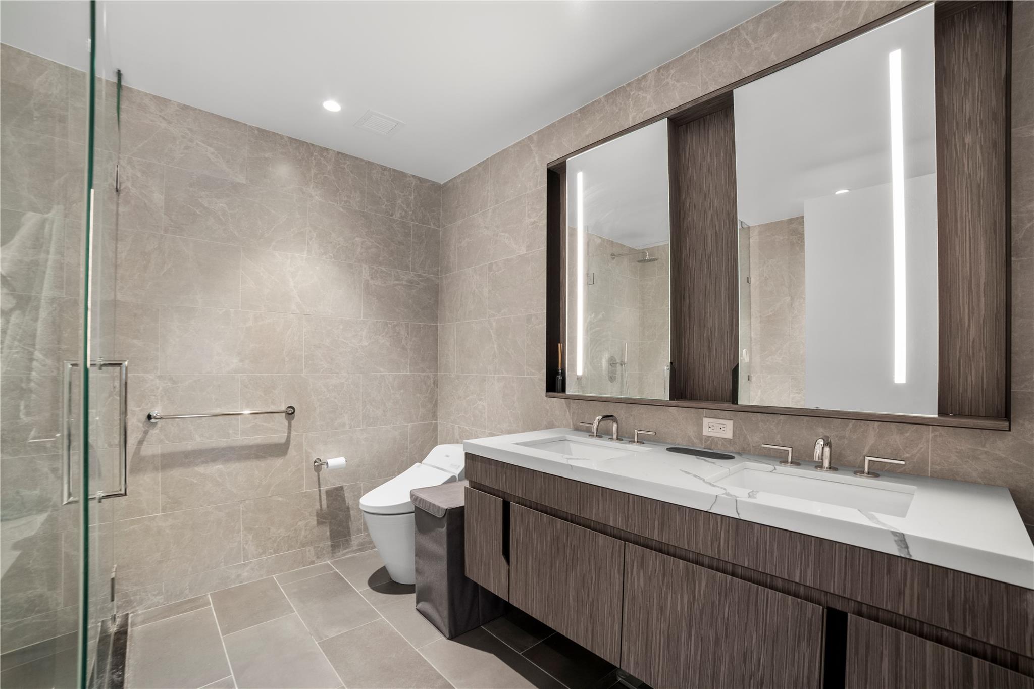 133-36 37th Avenue # 10, Flushing, NY 11354