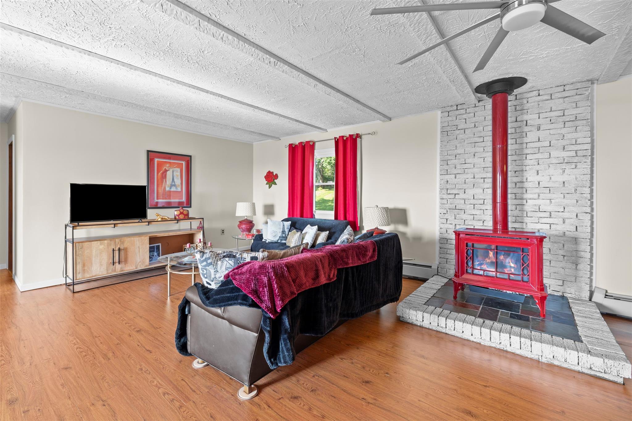 13 Wyms Heights Drive, Marlboro, NY 12542