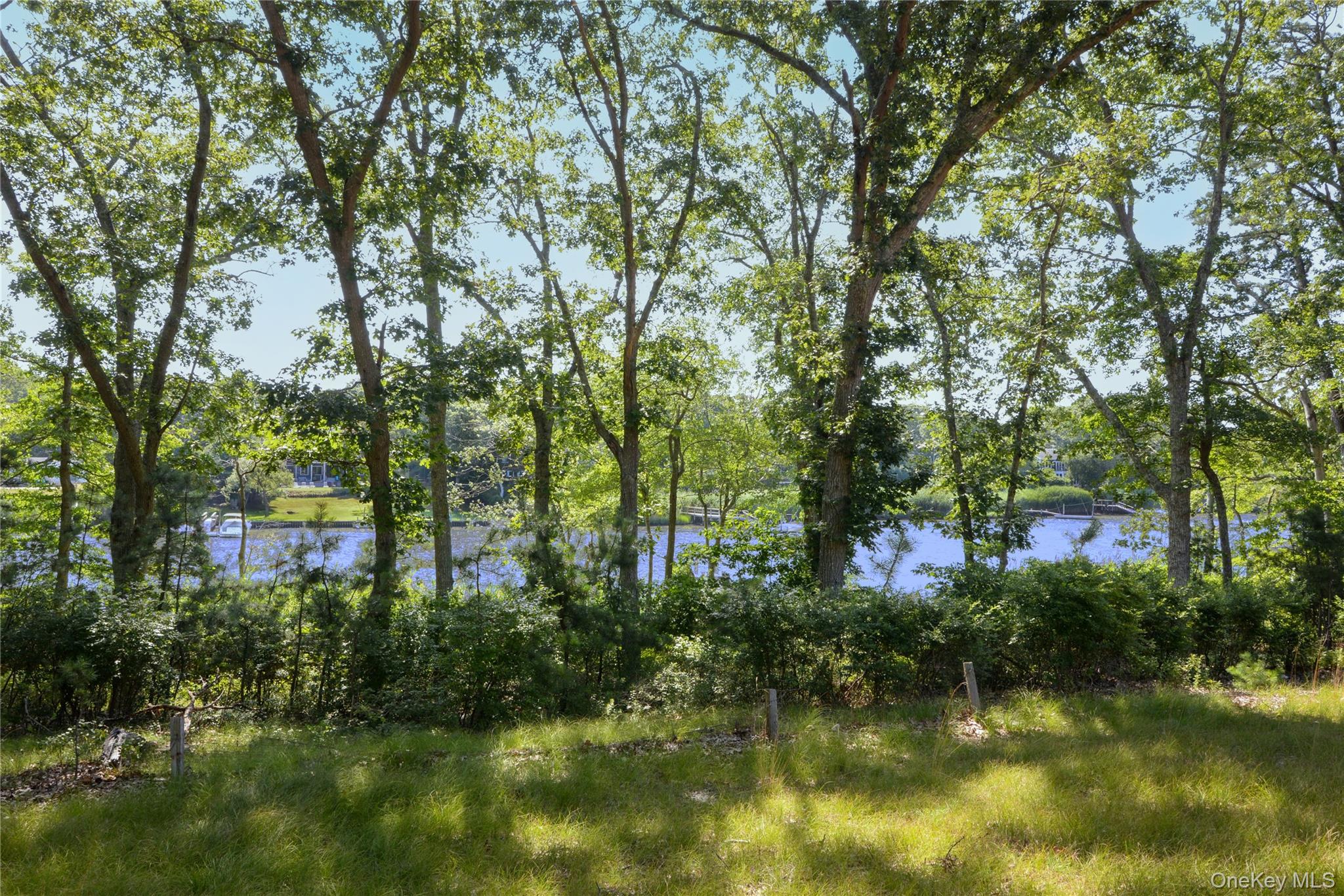 77 Montauk Highway, Westhampton, NY 11977