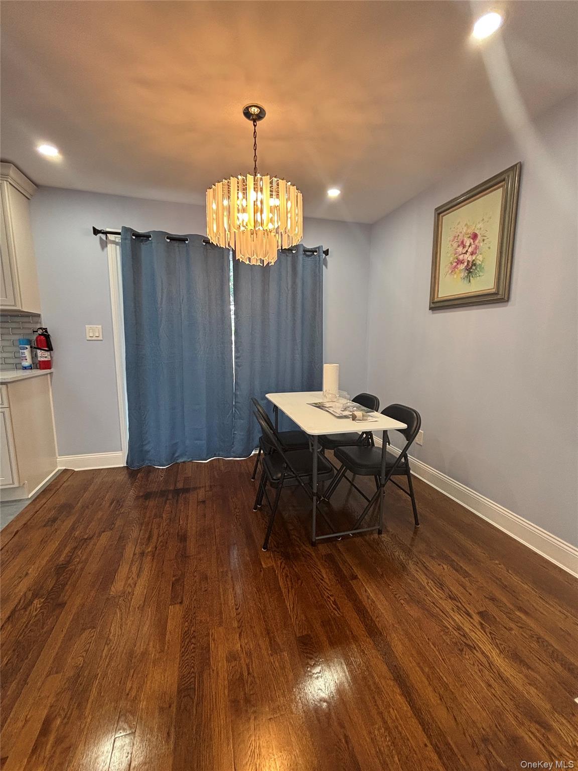 868 Oliver Avenue, Westbury, NY 11590