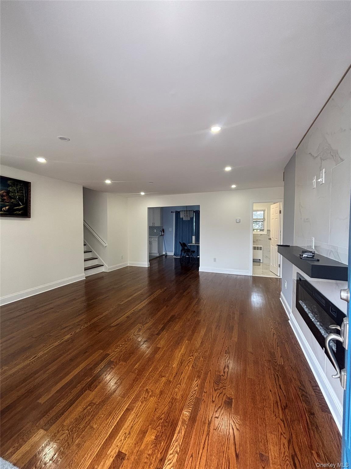 868 Oliver Avenue, Westbury, NY 11590