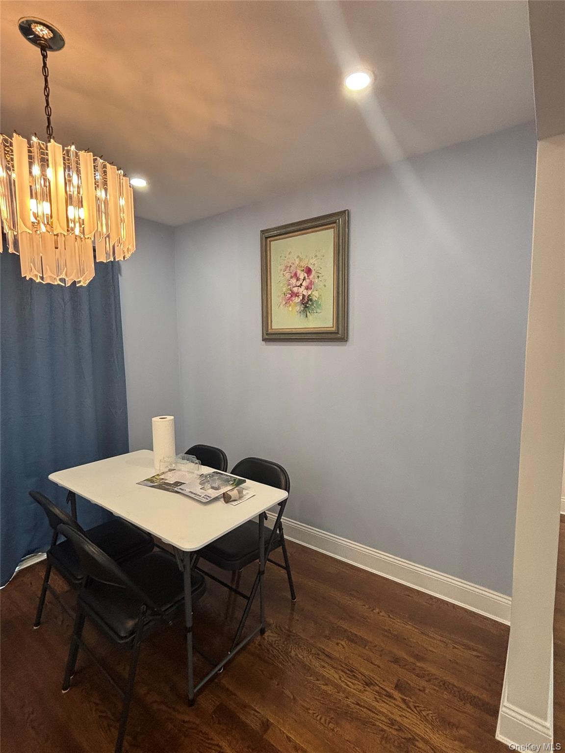 868 Oliver Avenue, Westbury, NY 11590