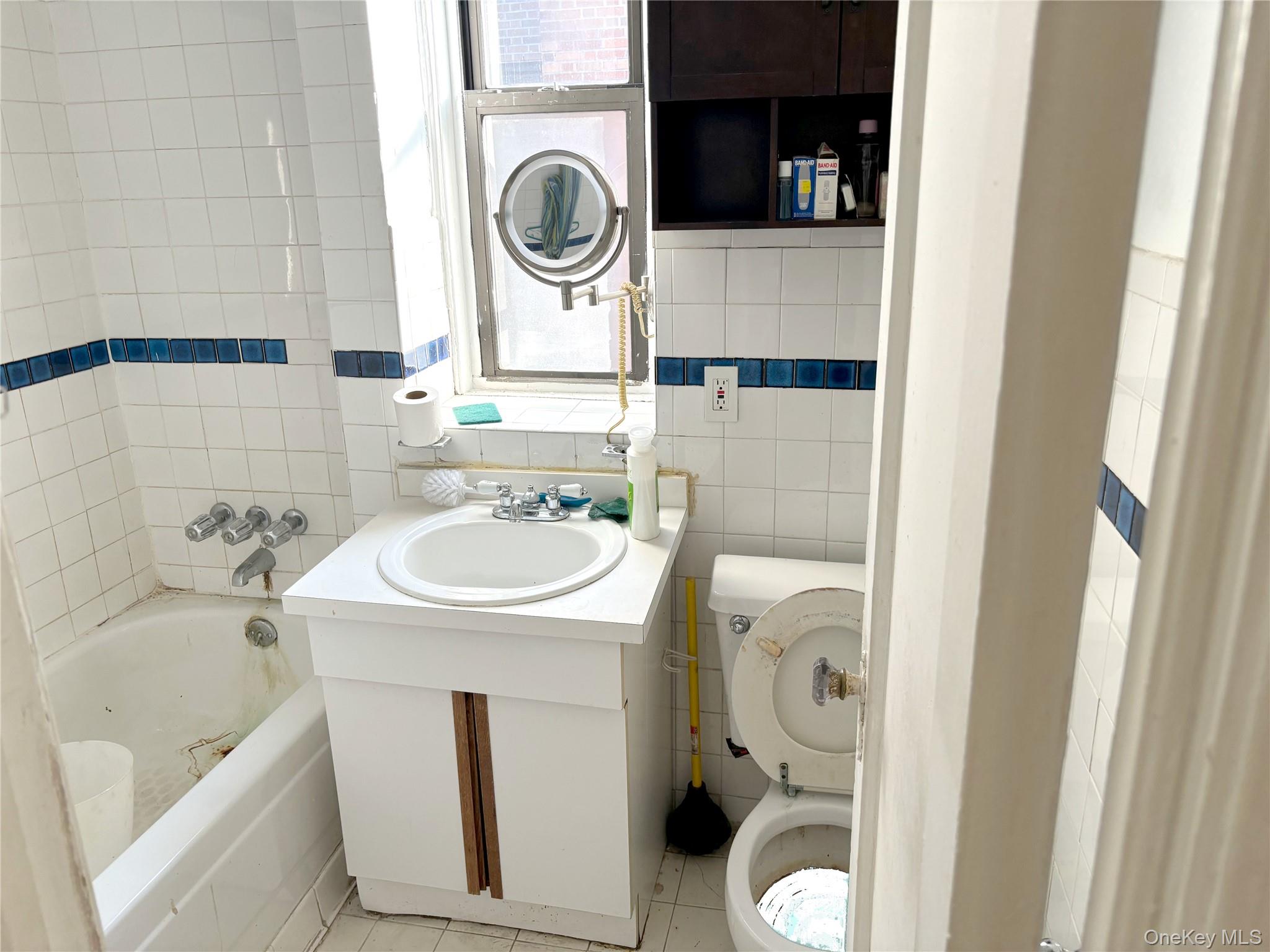 24-65 38 Street # D10, Astoria, NY 11103