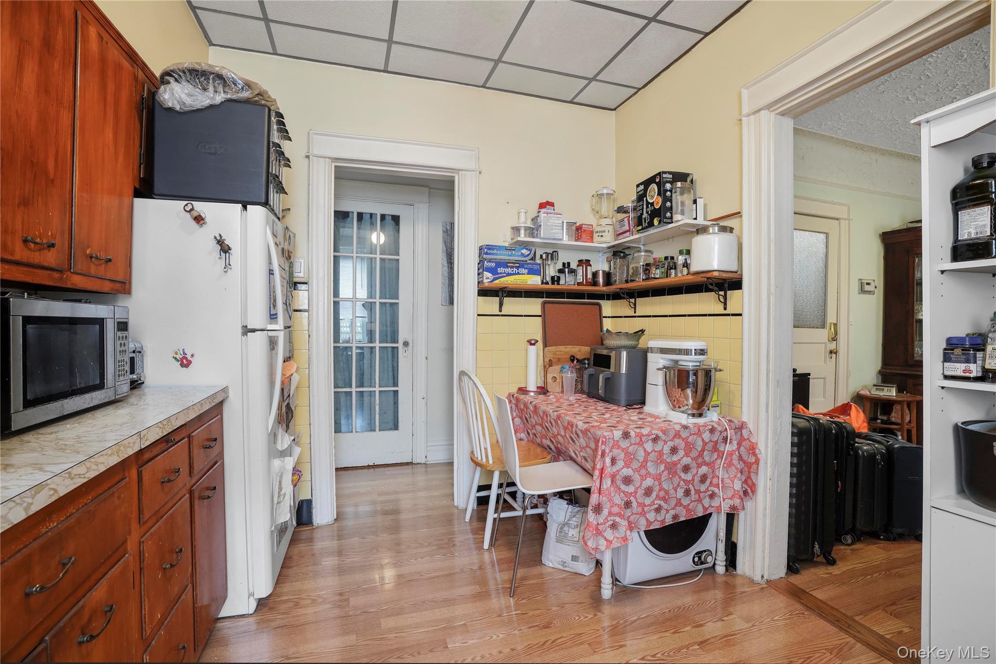 6046 Putnam Avenue, Ridgewood, NY 11385