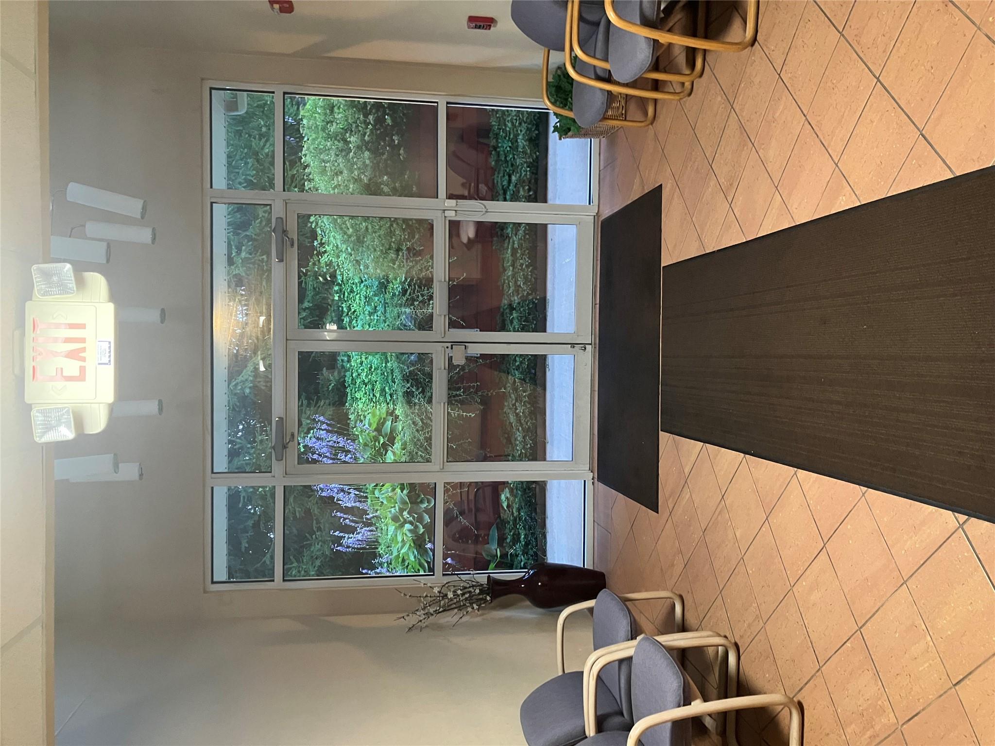 2127 Crompond # 105, Cortlandt Manor, NY 10567