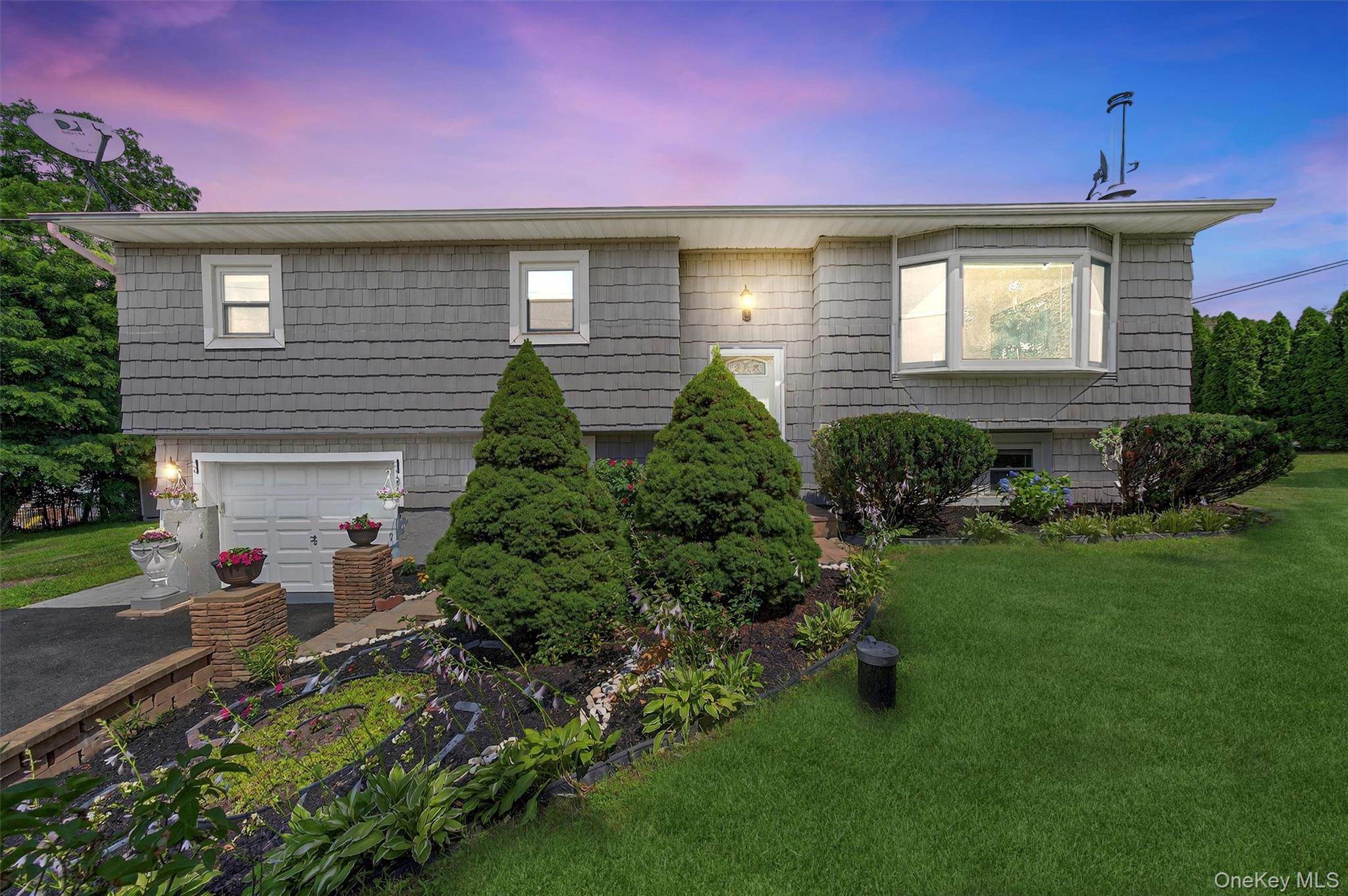 13 Dragotta Road, Marlboro, NY 12542